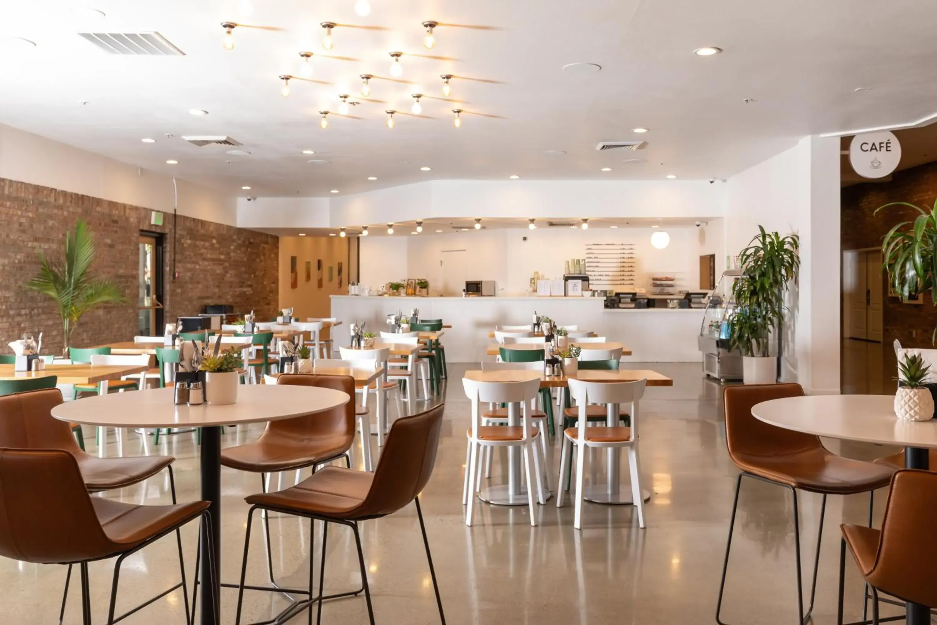 Restaurant/places to eat in Hotel Burbank Restaurant/places to eat in Hotel Burbank