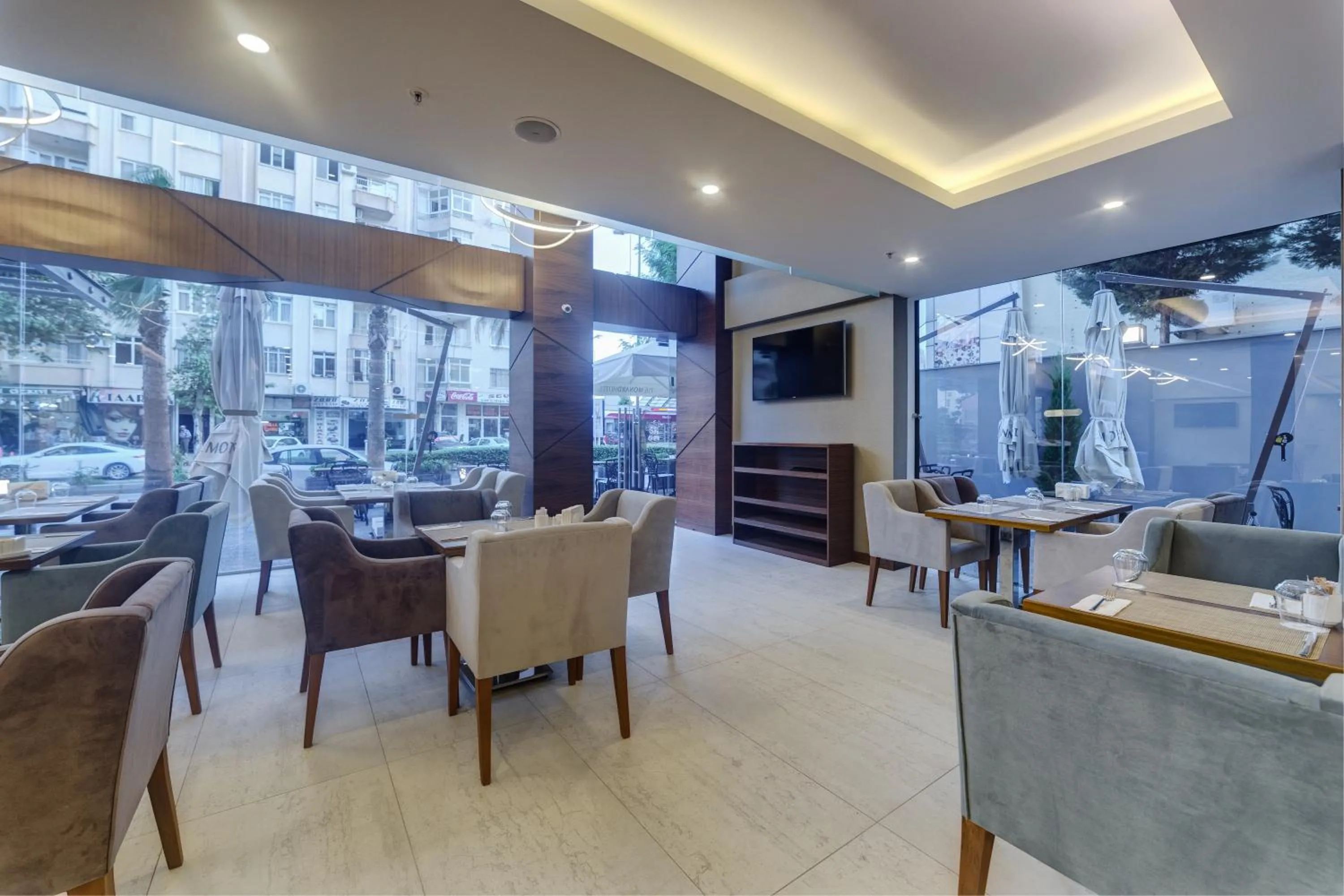 Lobby or reception in The Menord Hotel