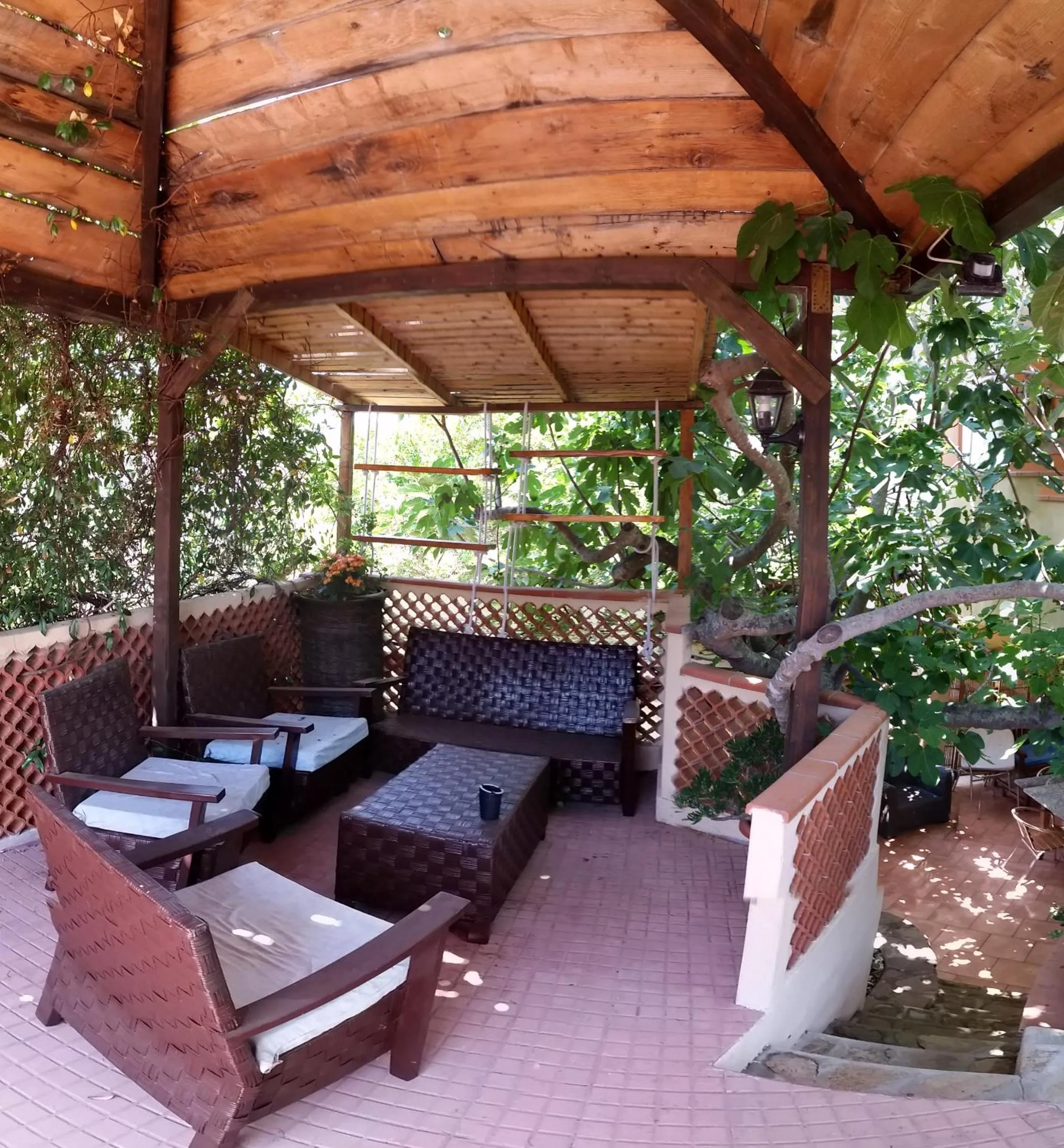 Garden in B&B Casa Derosas