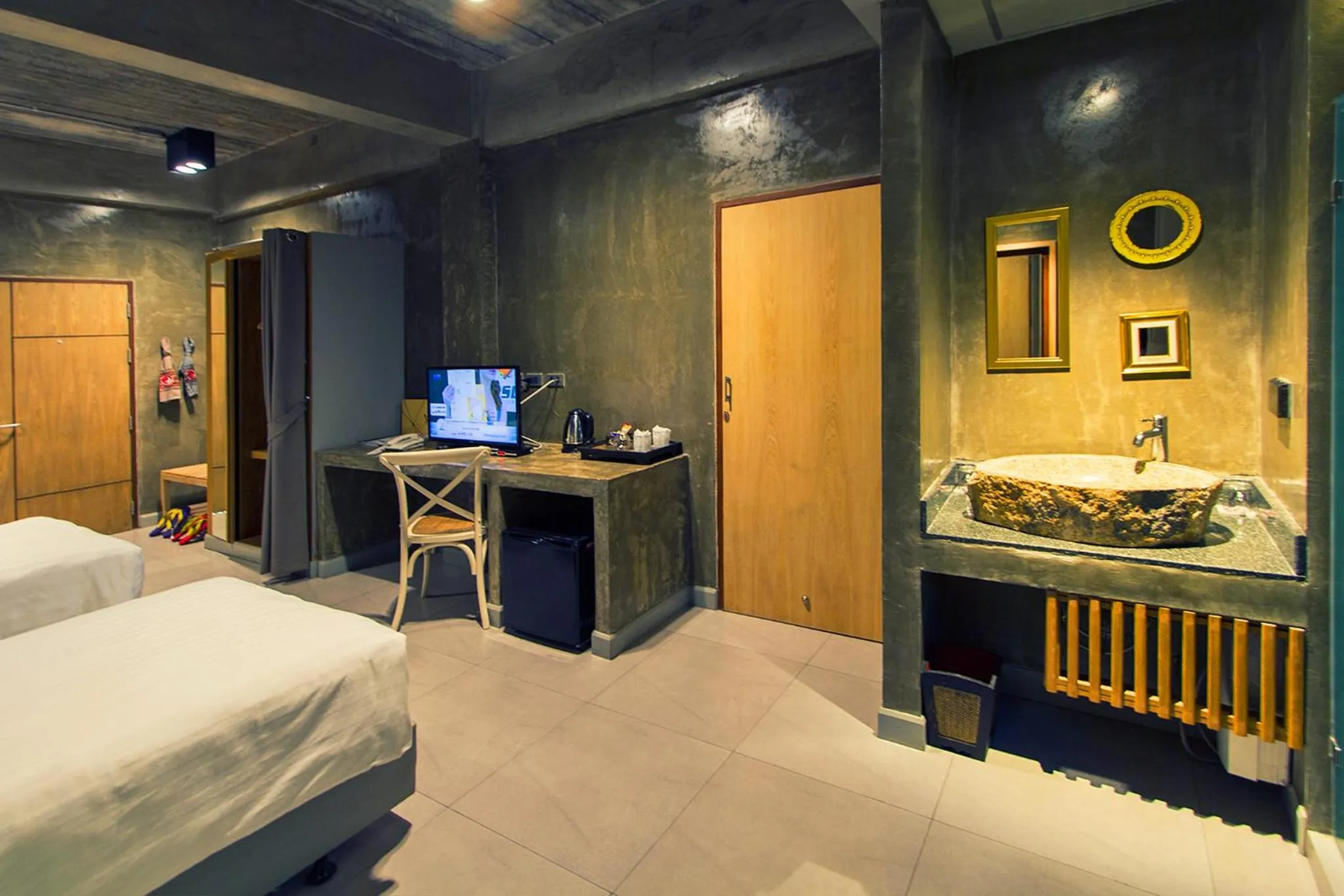 Bed in Kroque Boutique & Bistro