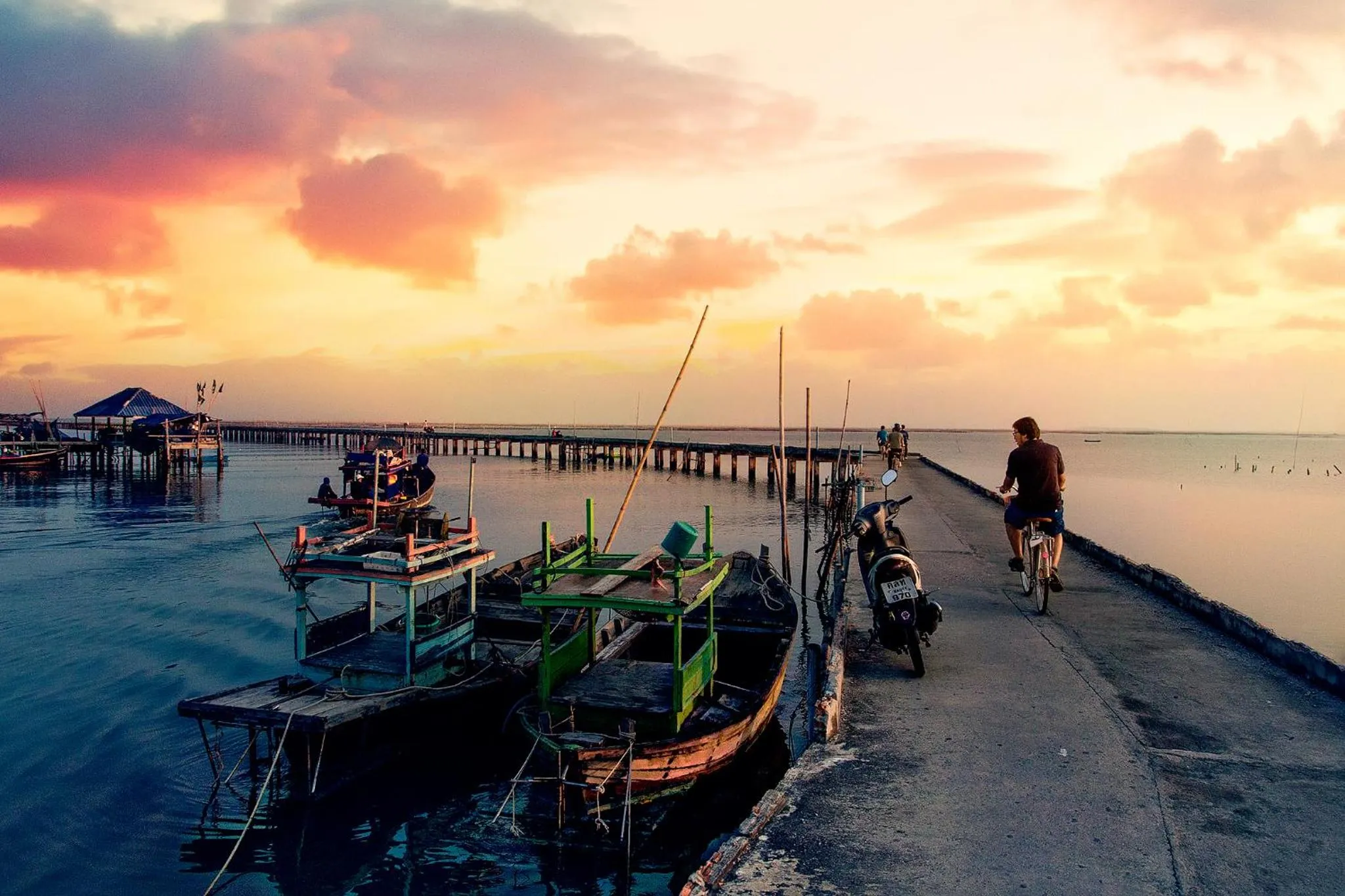 Kroque Boutique & Bistro