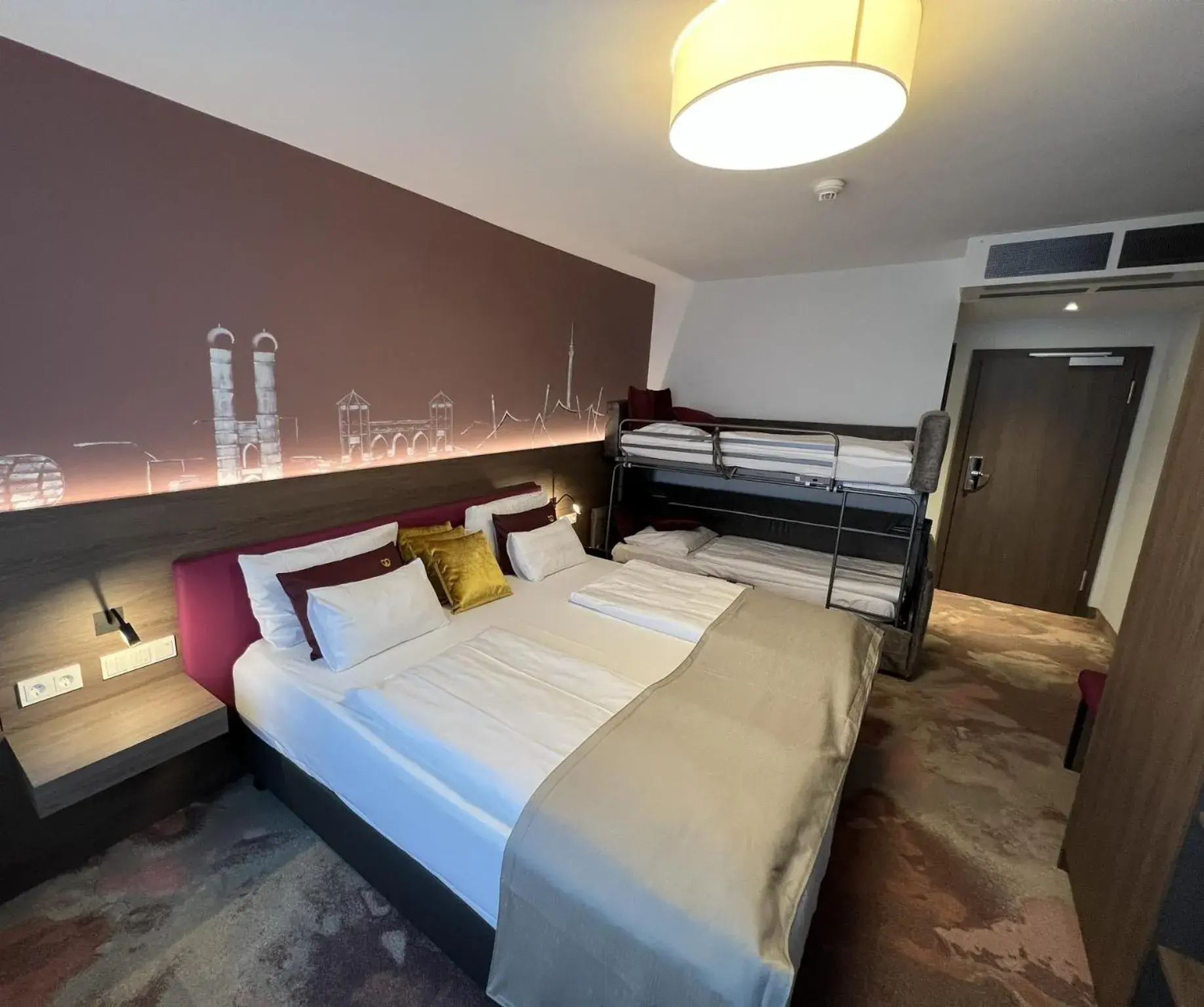 Property building in Hotel Stadt München Property building in Hotel Stadt München