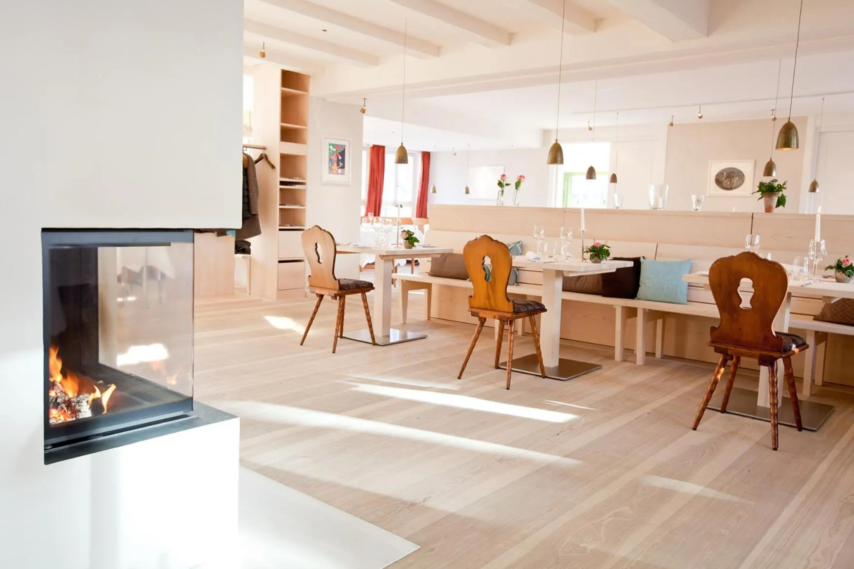 Restaurant/places to eat in Hotel Restaurant zur Sonne St. Peter
