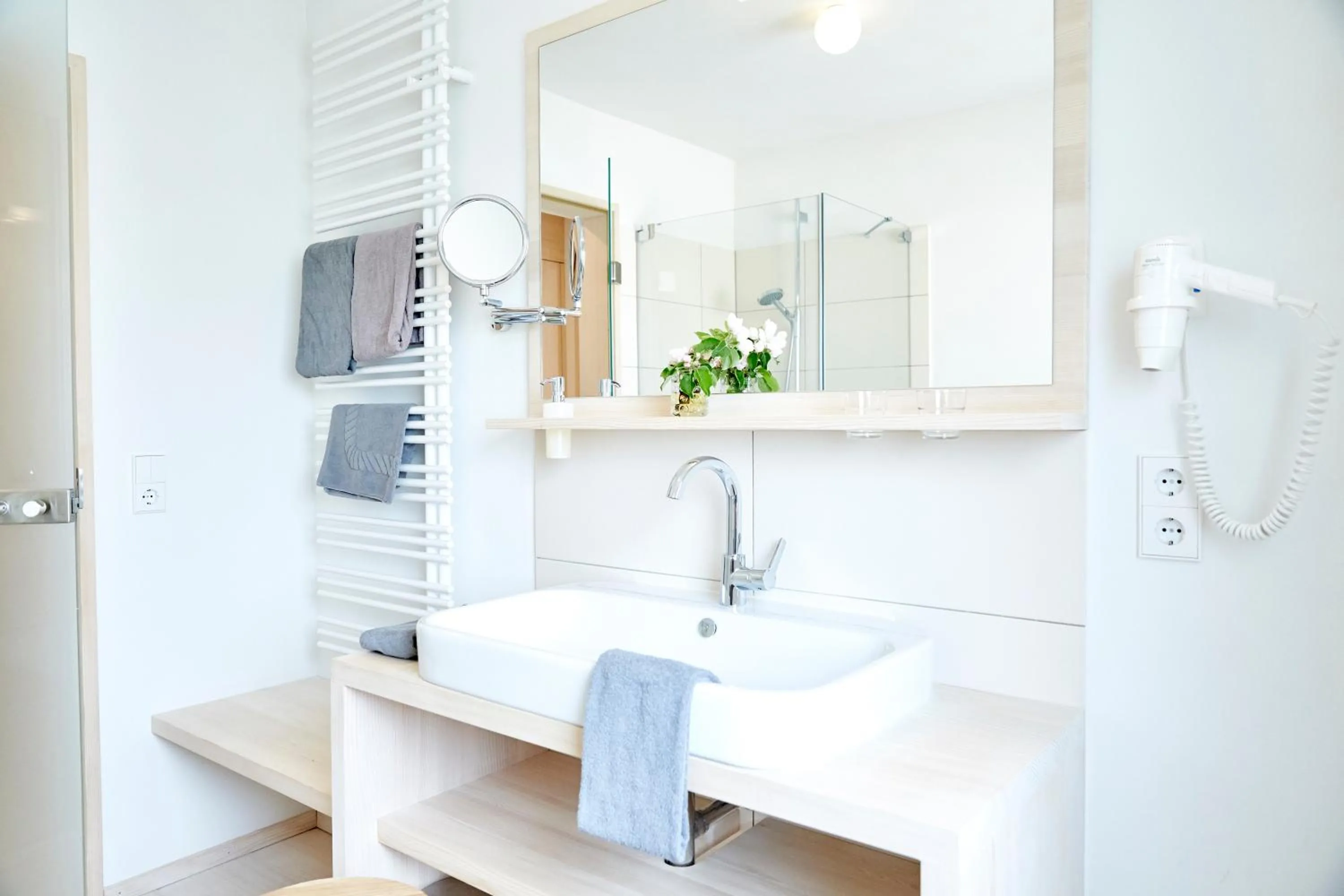 Shower in Hotel Restaurant zur Sonne St. Peter
