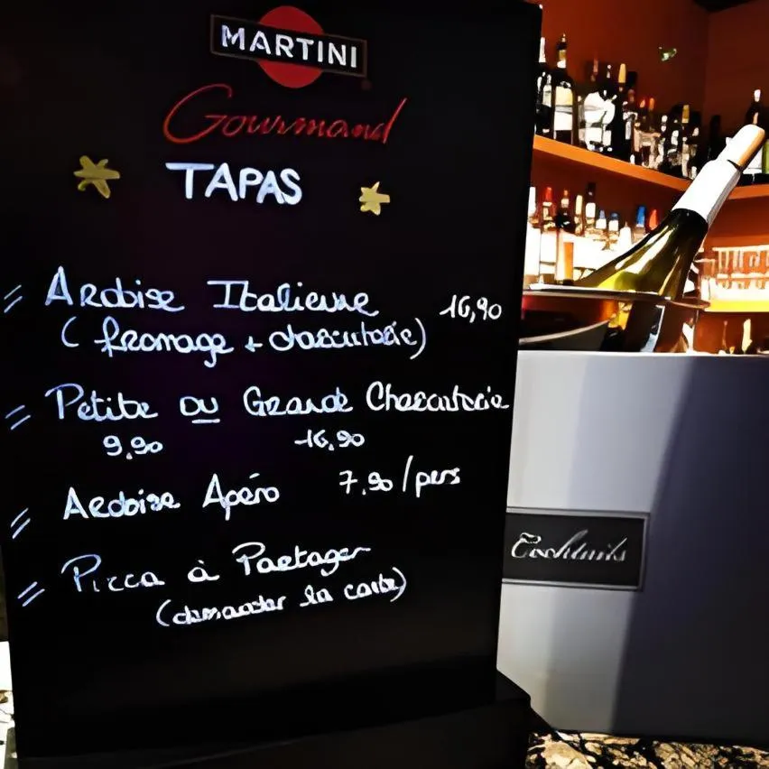 Lounge or bar in Hôtel la Scala