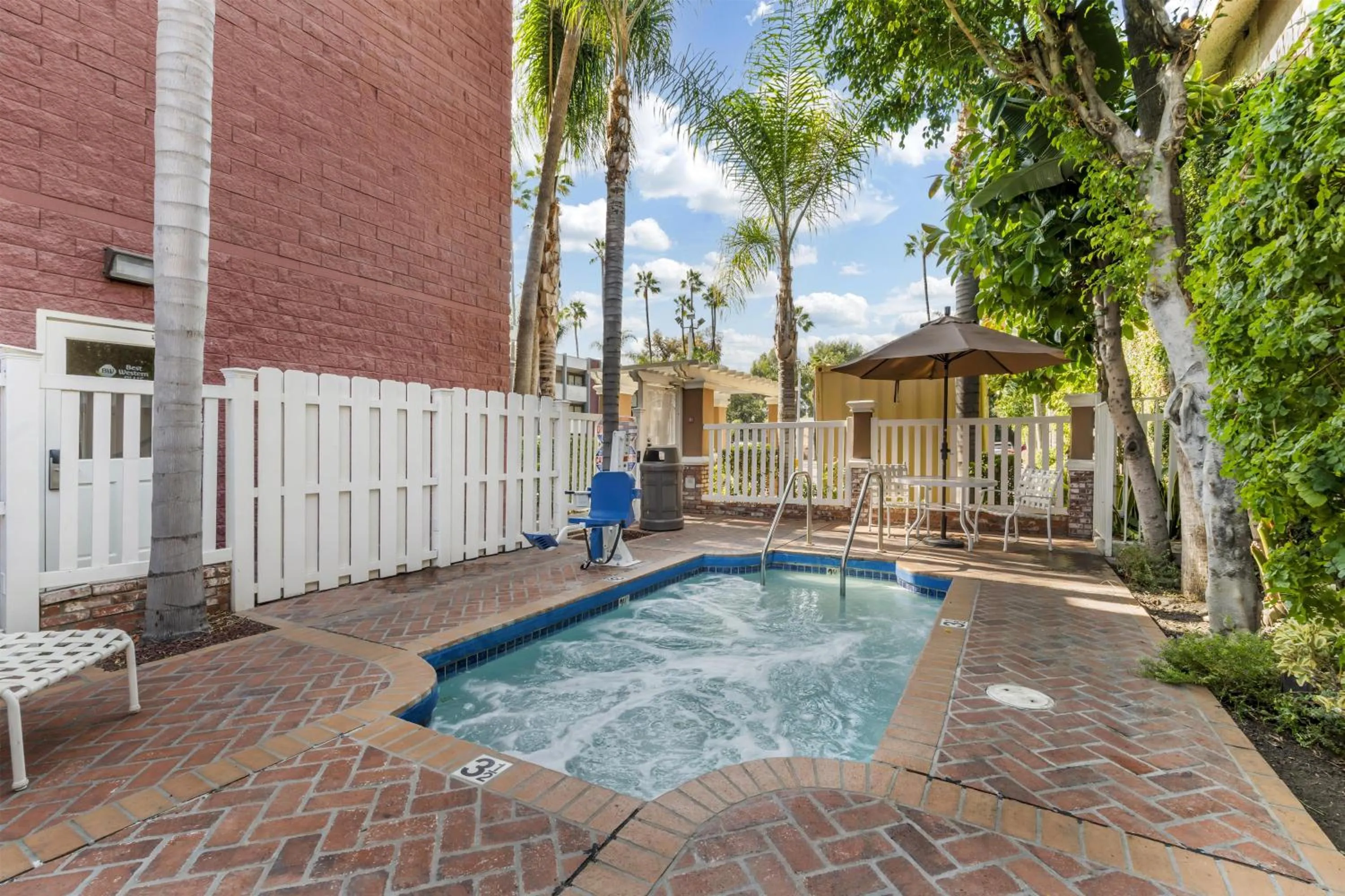 Pool view in Best Western Plus Carriage Inn
