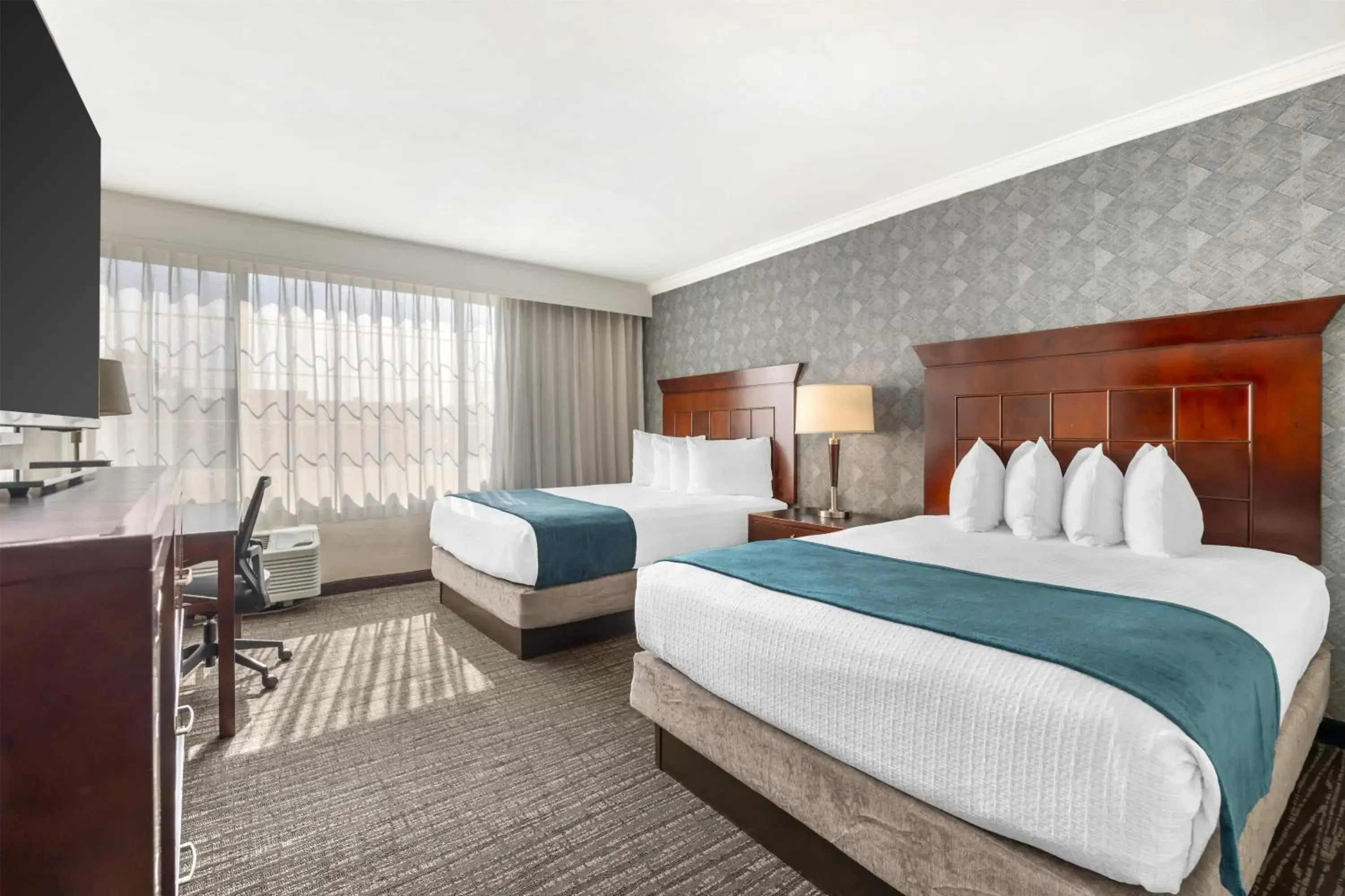 Bedroom, Bed in Best Western Plus Carriage Inn Bedroom, Bed in Best Western Plus Carriage Inn