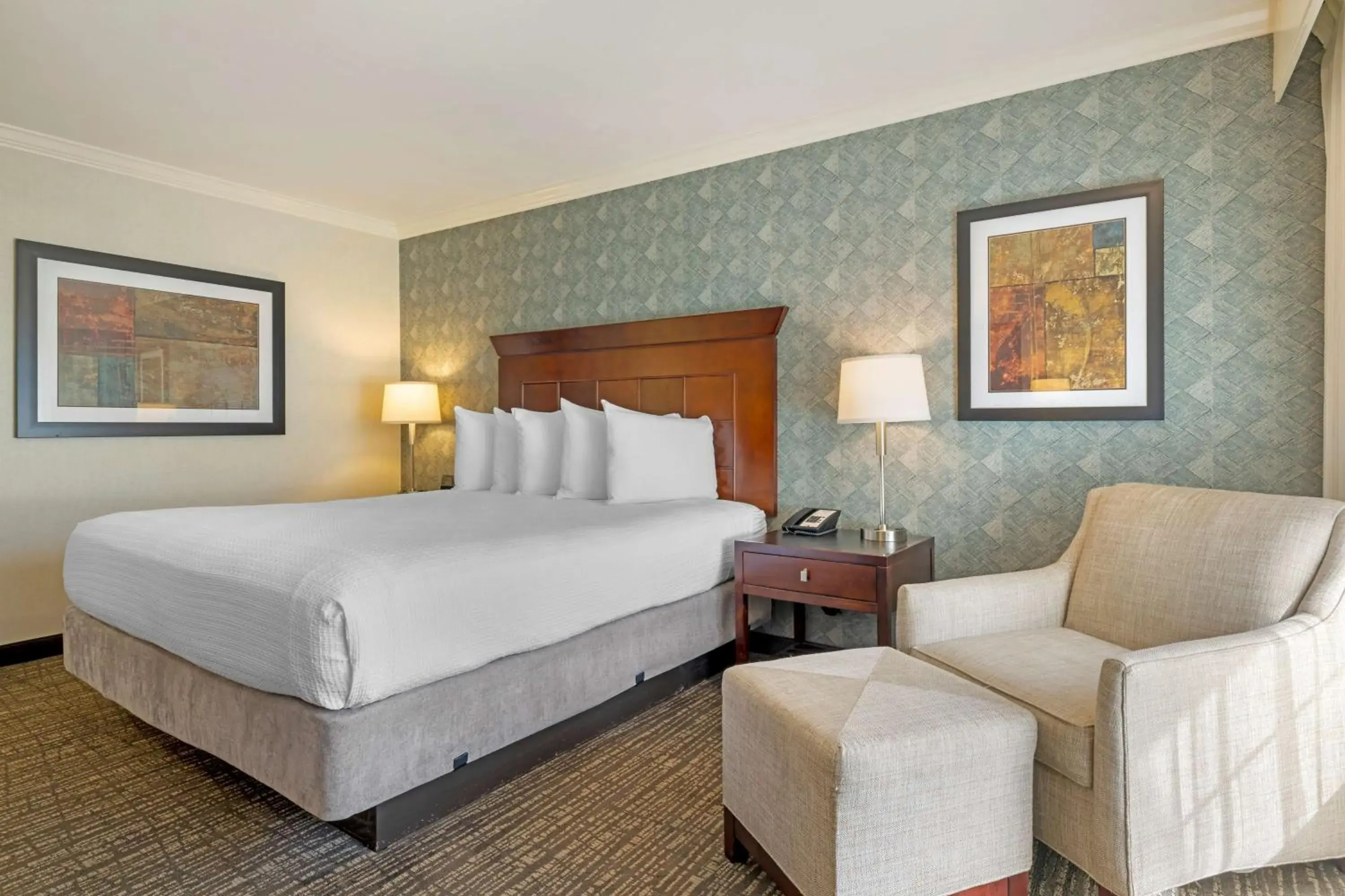 Bedroom, Bed in Best Western Plus Carriage Inn Bedroom, Bed in Best Western Plus Carriage Inn