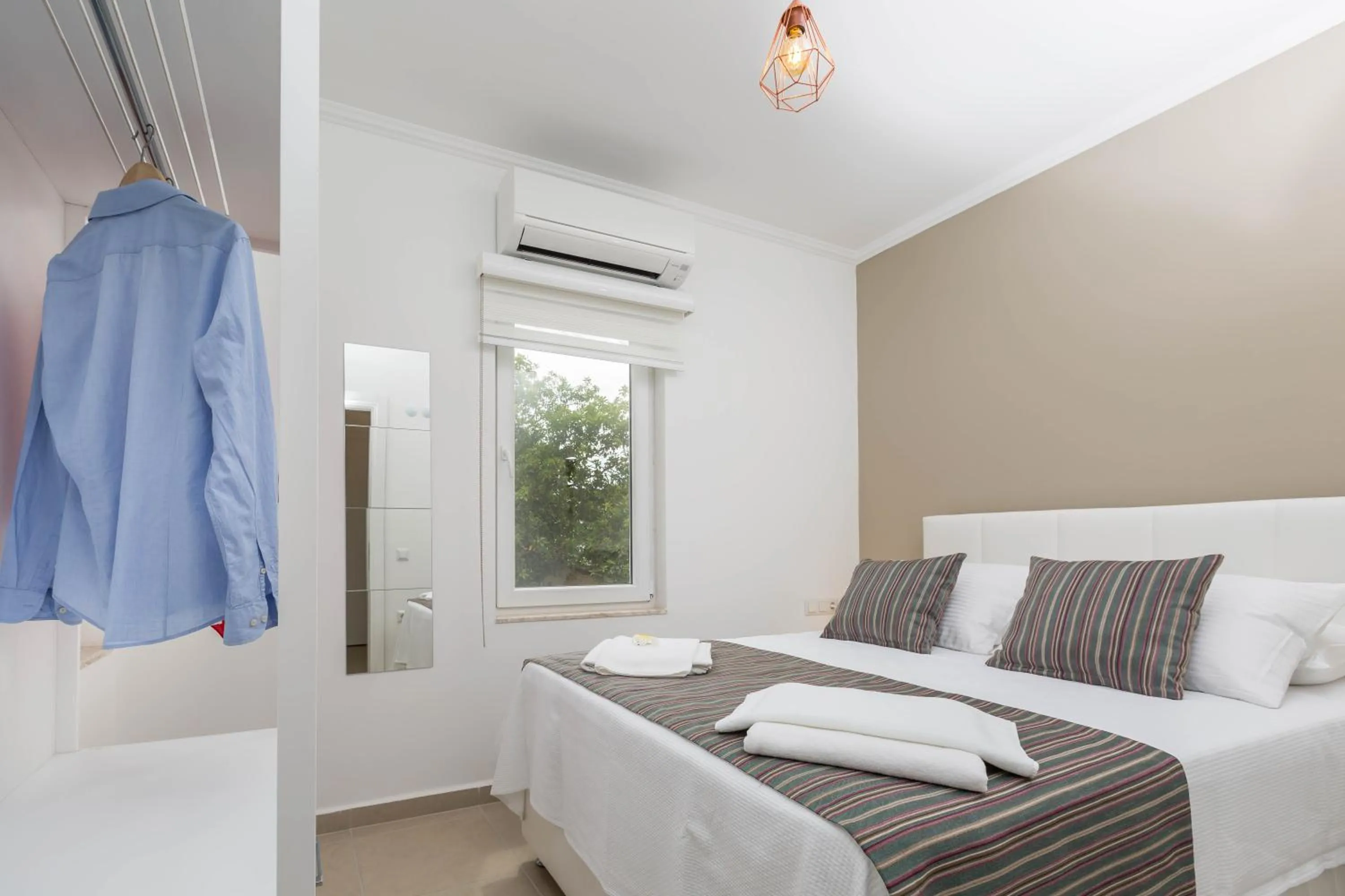 Day, Bed in Erdem City Apart