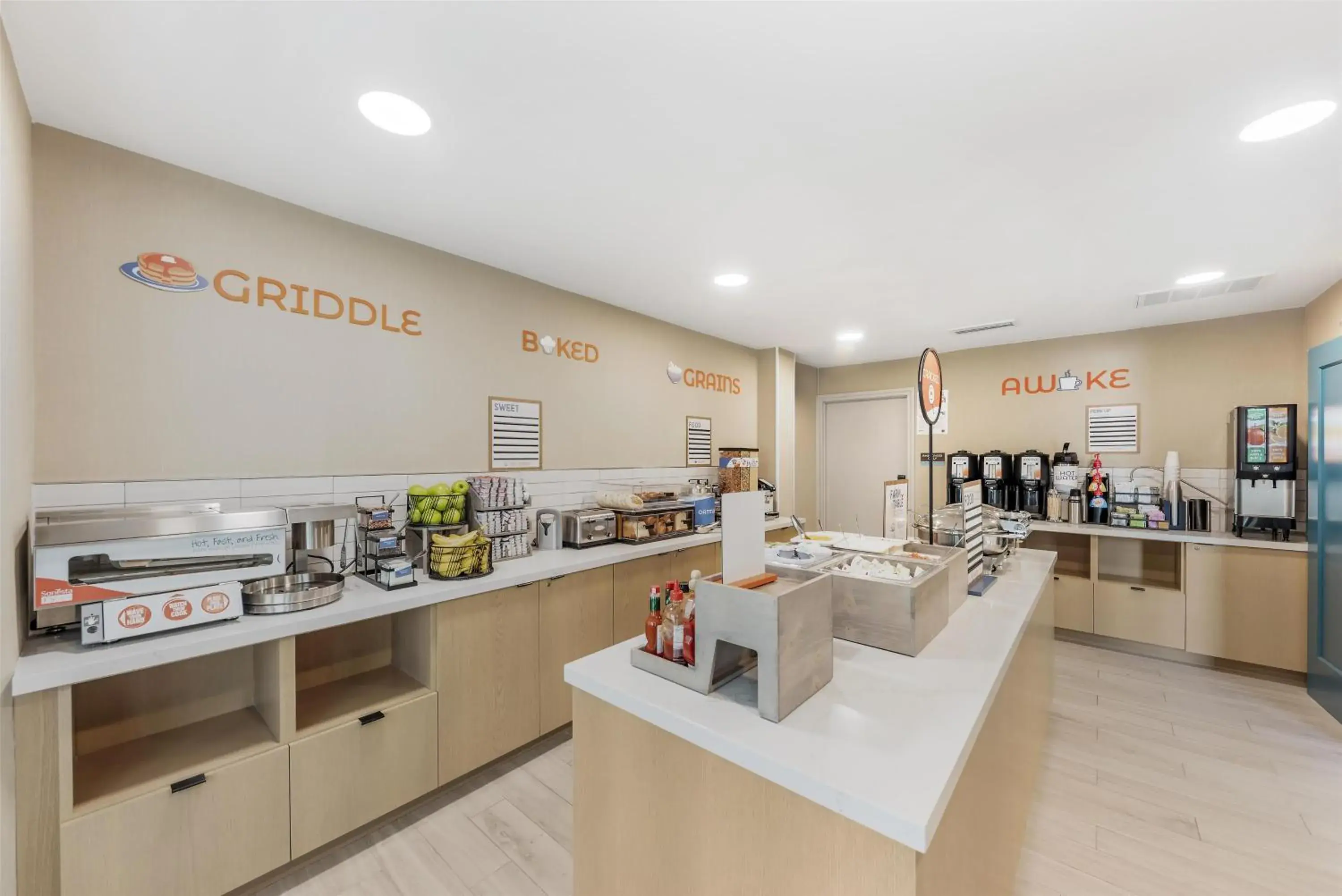 Breakfast in Sonesta ES Suites Austin The Domain Area - Newly Renovated Breakfast in Sonesta ES Suites Austin The Domain Area - Newly Renovated