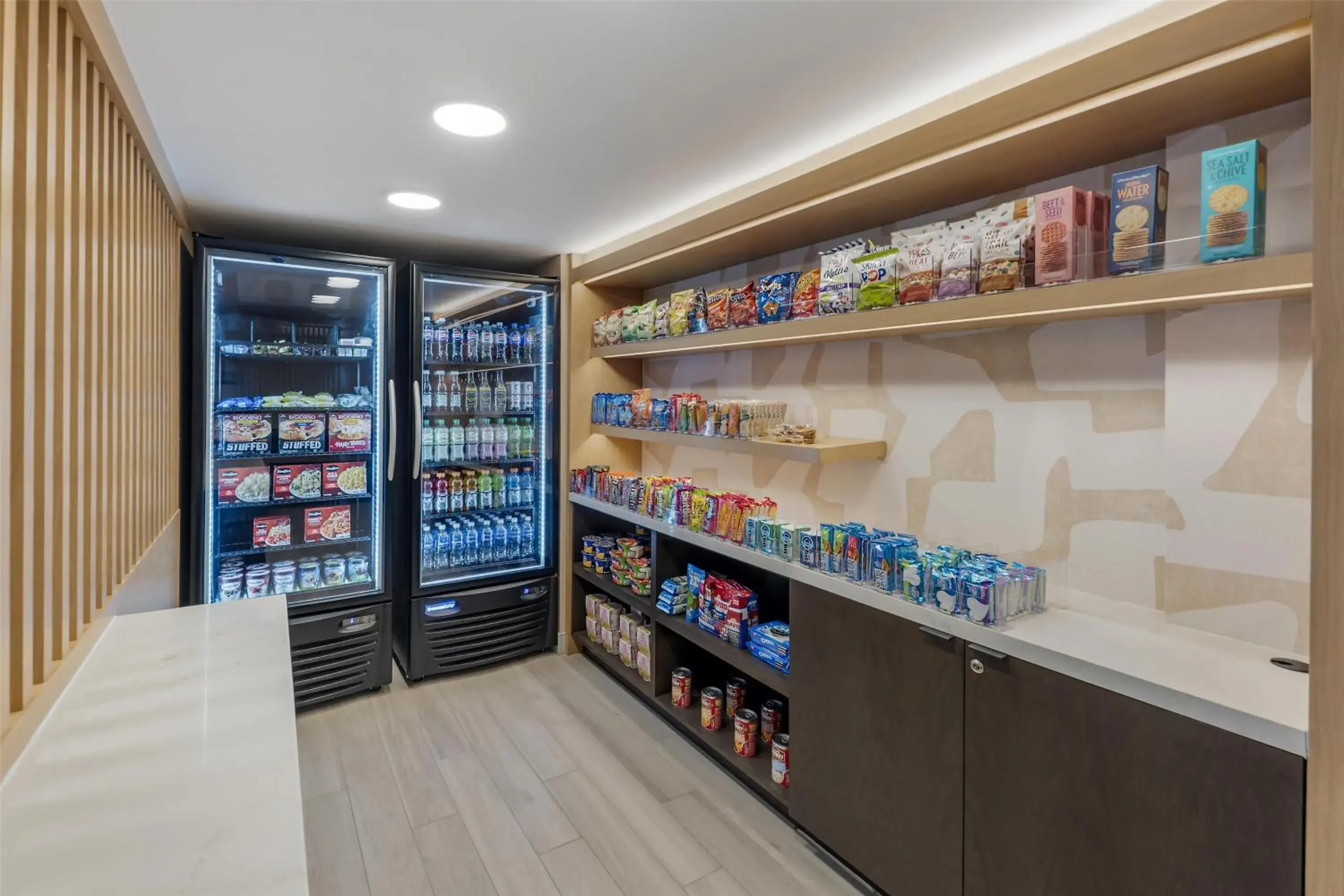 Food and drinks in Sonesta ES Suites Austin The Domain Area - Newly Renovated Food and drinks in Sonesta ES Suites Austin The Domain Area - Newly Renovated