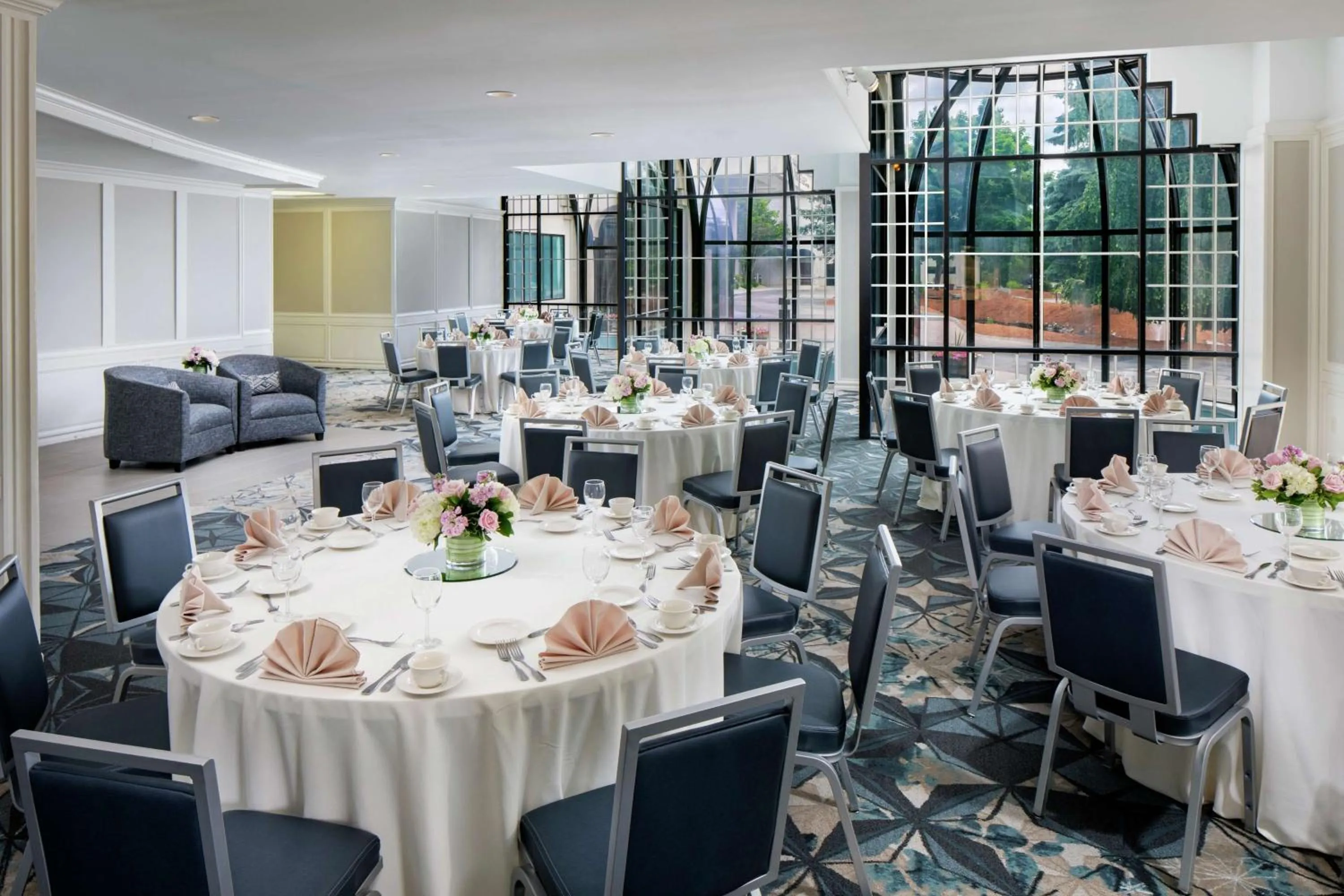 Meeting/conference room in DoubleTree by Hilton Nashua