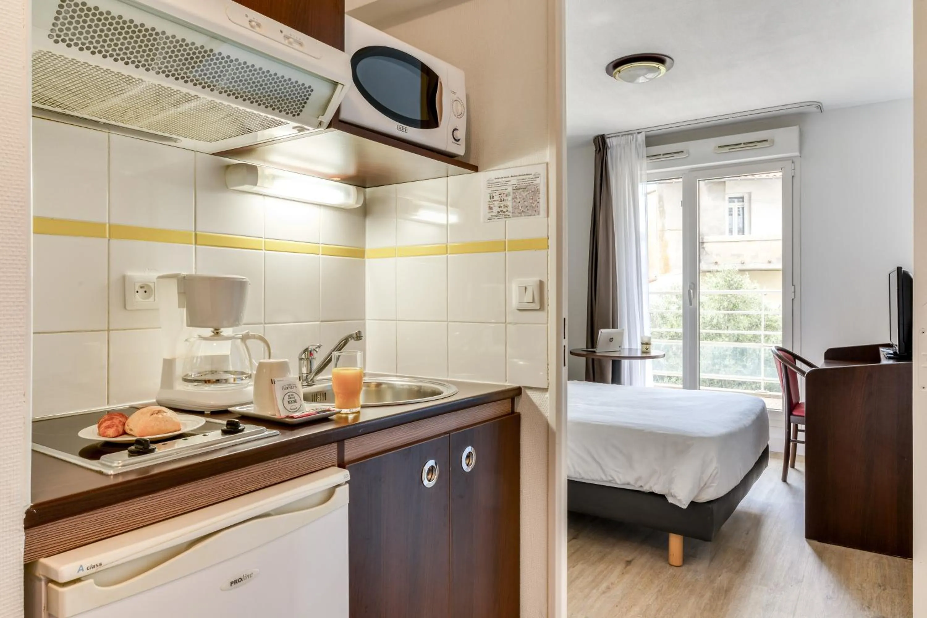 Bed in Zenitude Hôtel-Résidences Béziers Centre