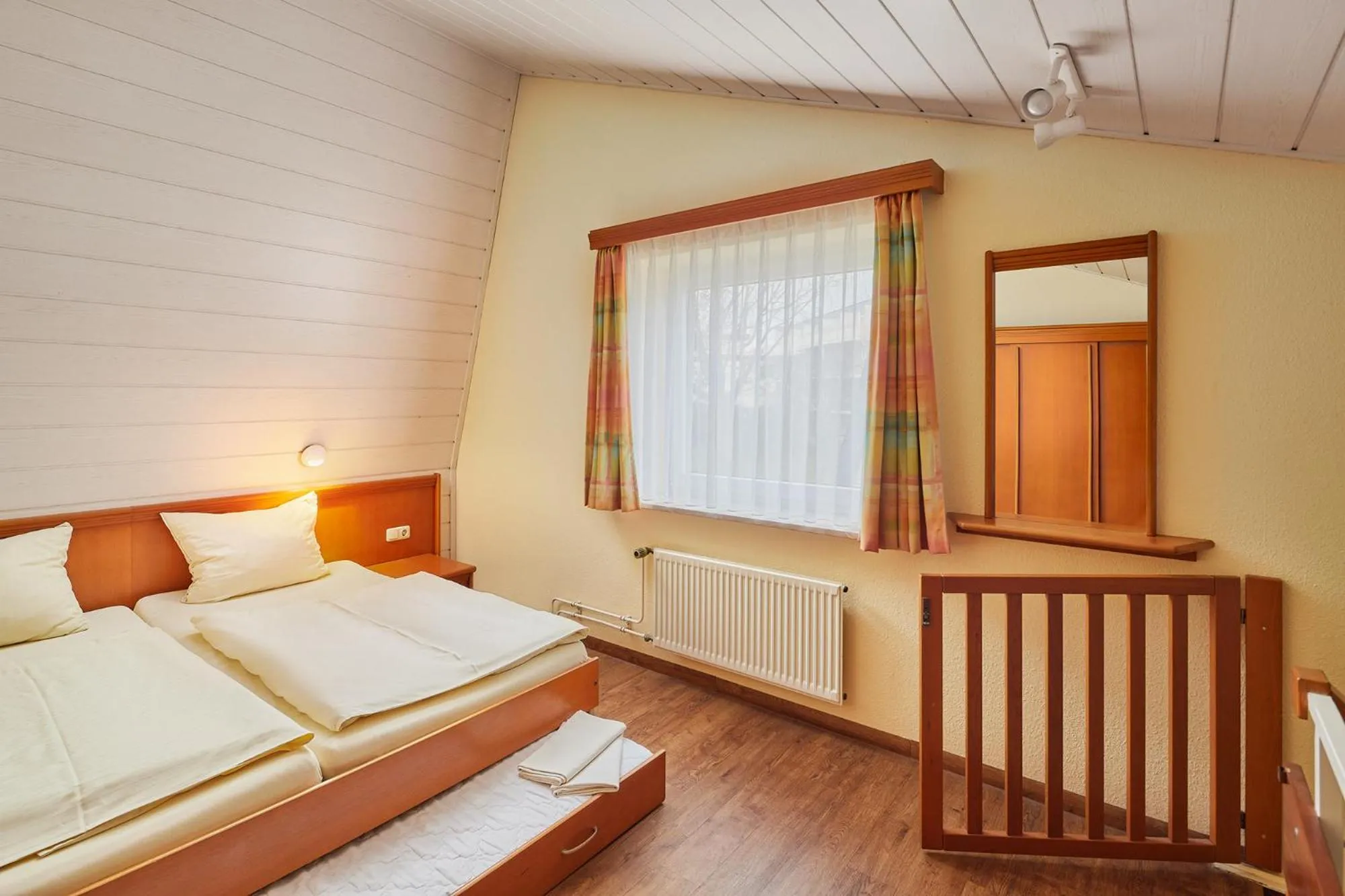 Bedroom, Bed in Ferien- und Freizeitpark Weissenhäuser Strand