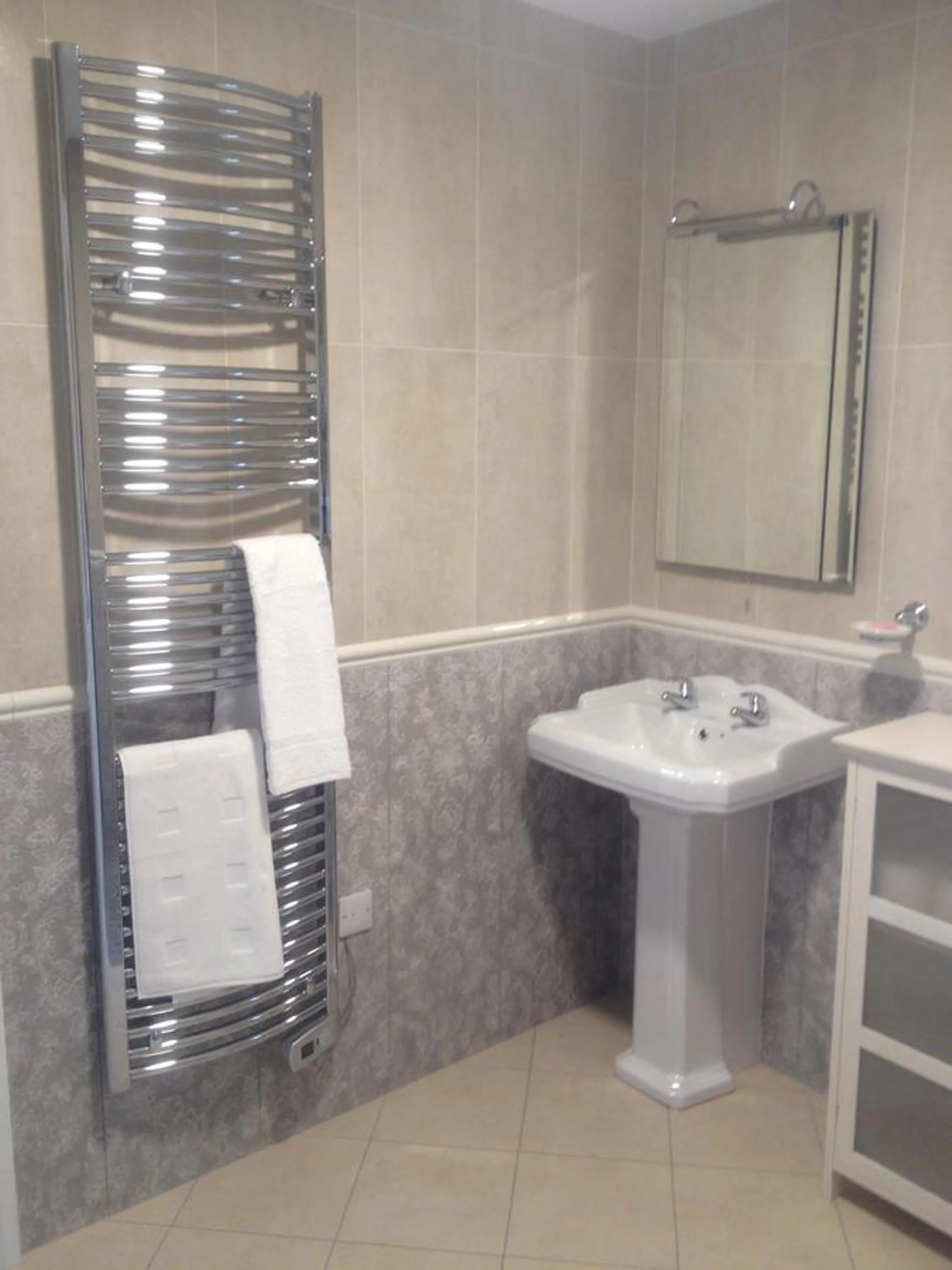 Bathroom in 5 bedroom Town House