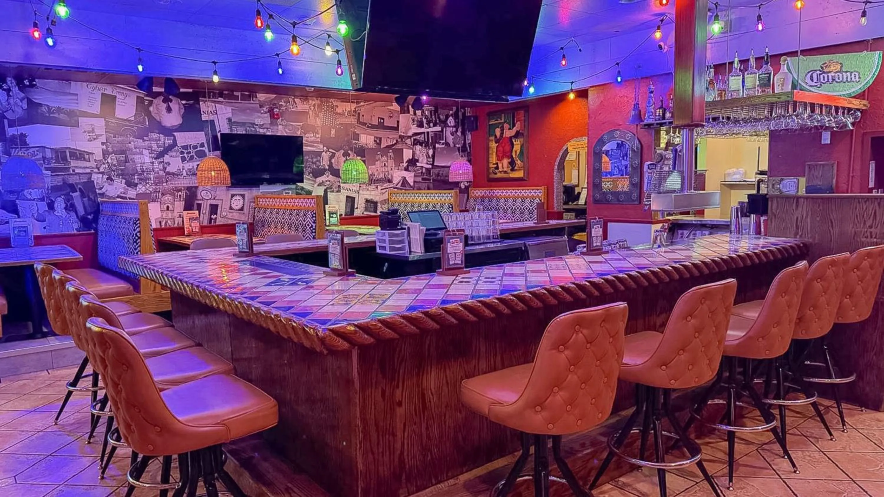 Restaurant/places to eat in Holiday Inn Salem by IHG