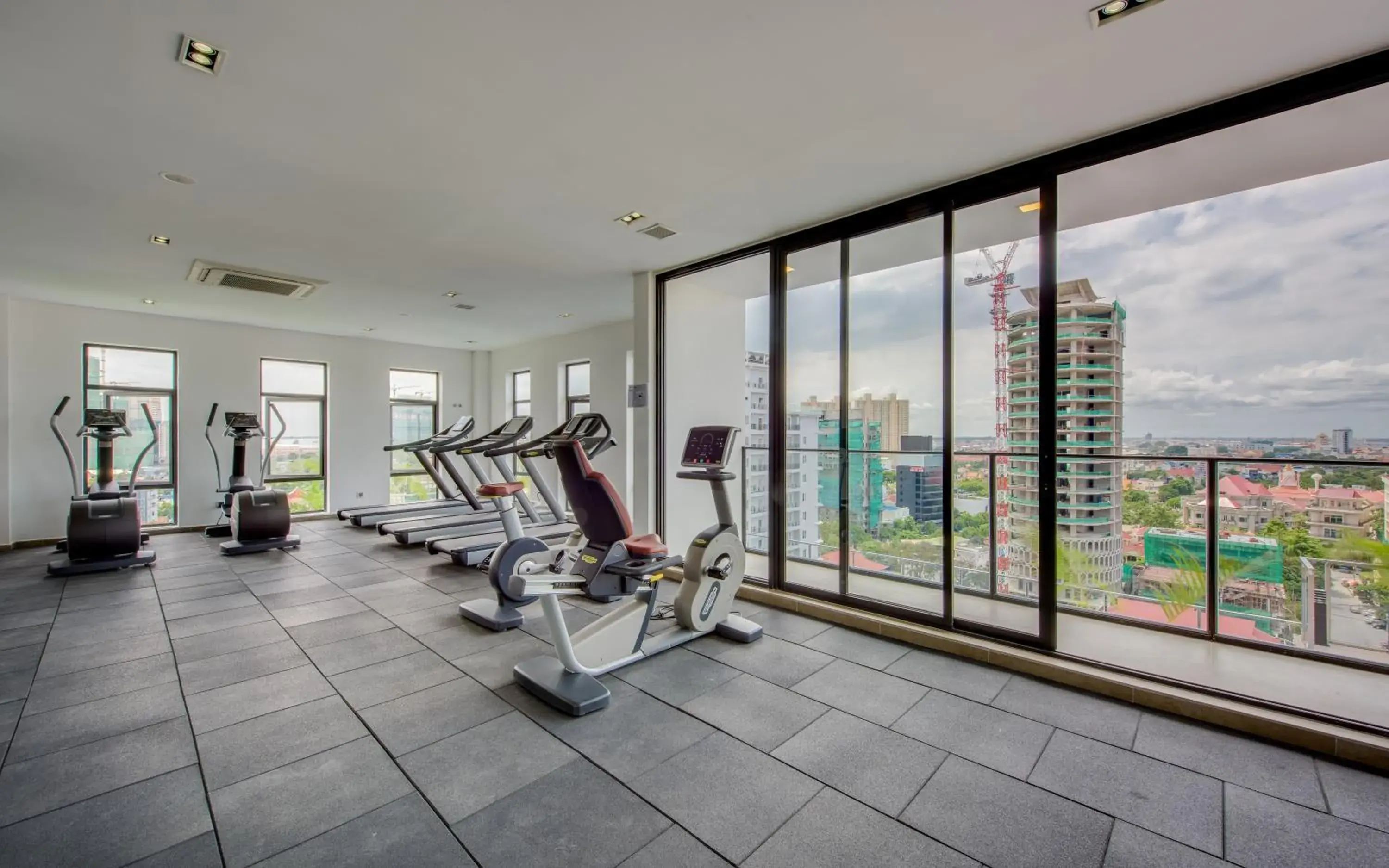 Fitness centre/facilities in Mansion 51 Hotel & Apartment Fitness centre/facilities in Mansion 51 Hotel & Apartment