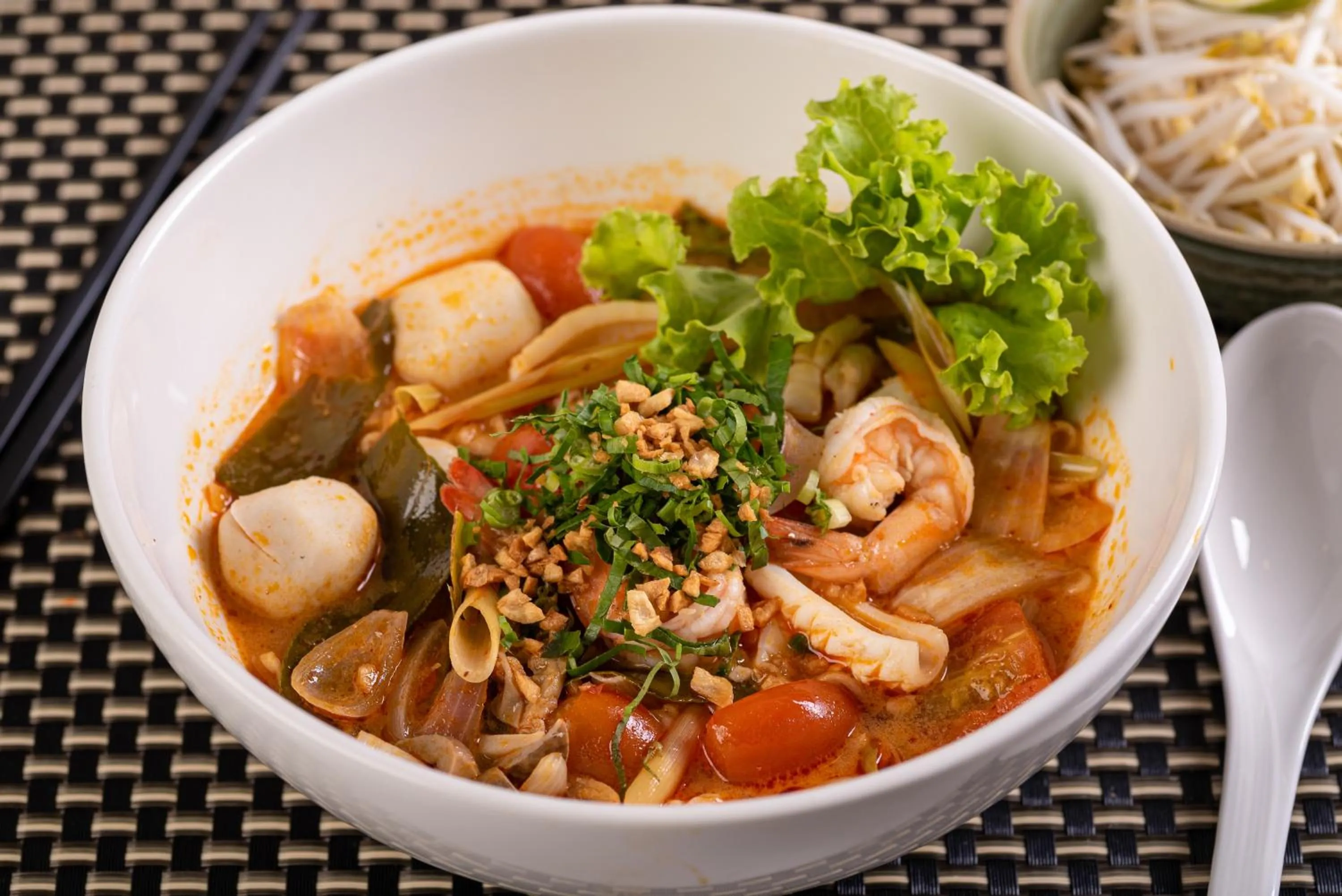 Food in Mansion 51 Hotel & Apartment