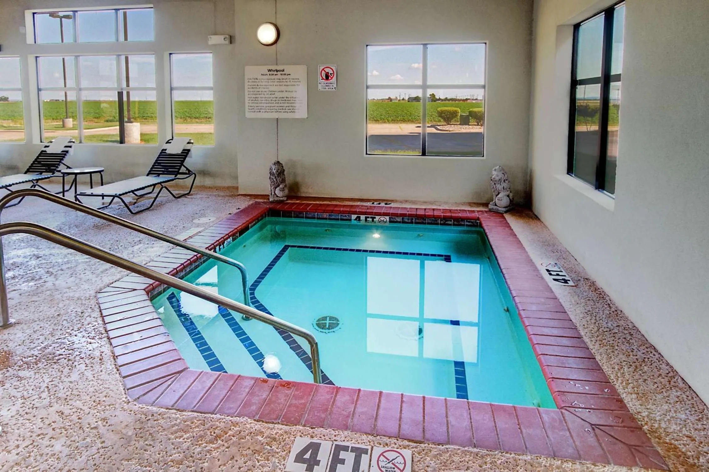 Pool view in Hampton Inn & Suites Altus