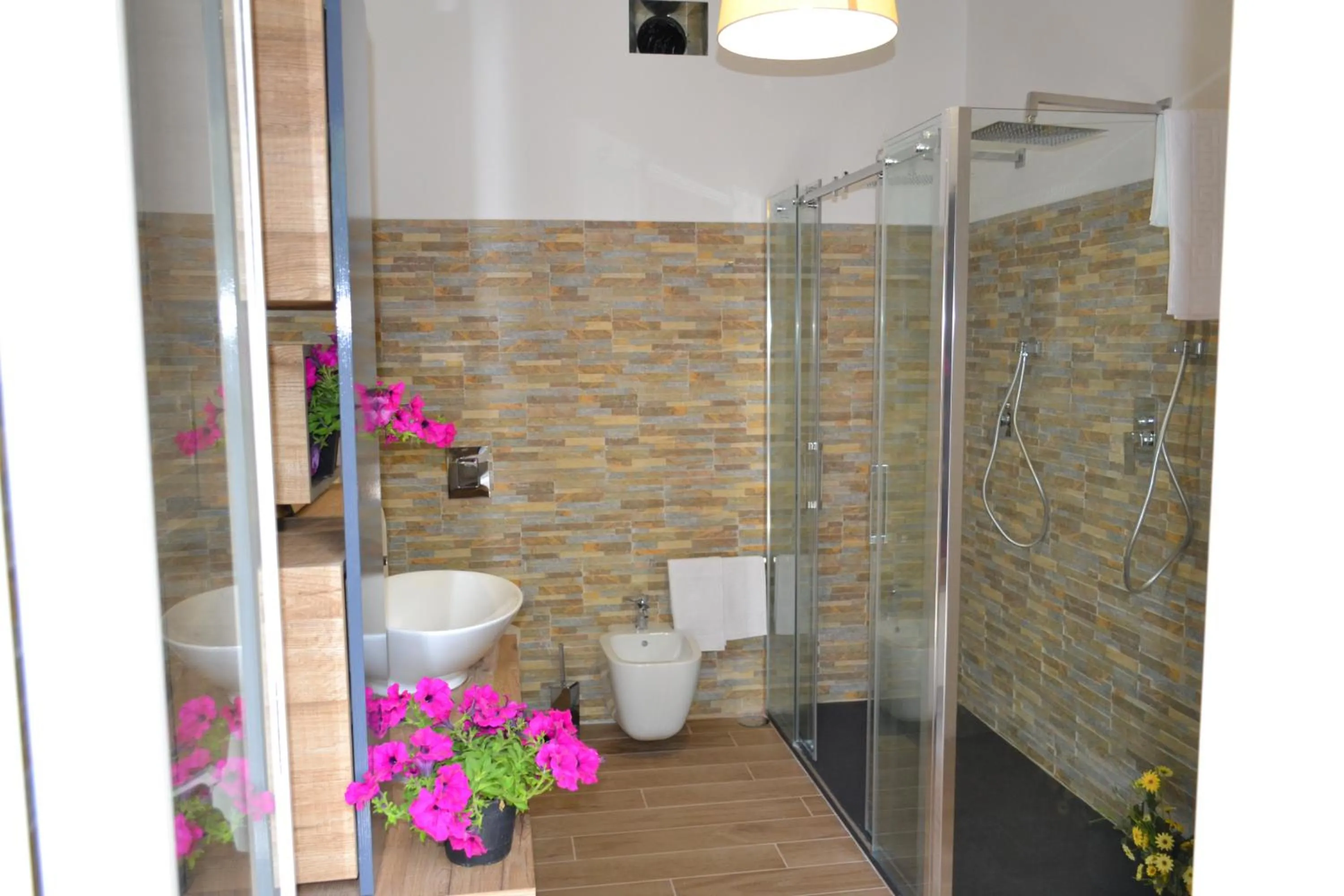 Bathroom in B&B LINEABLU