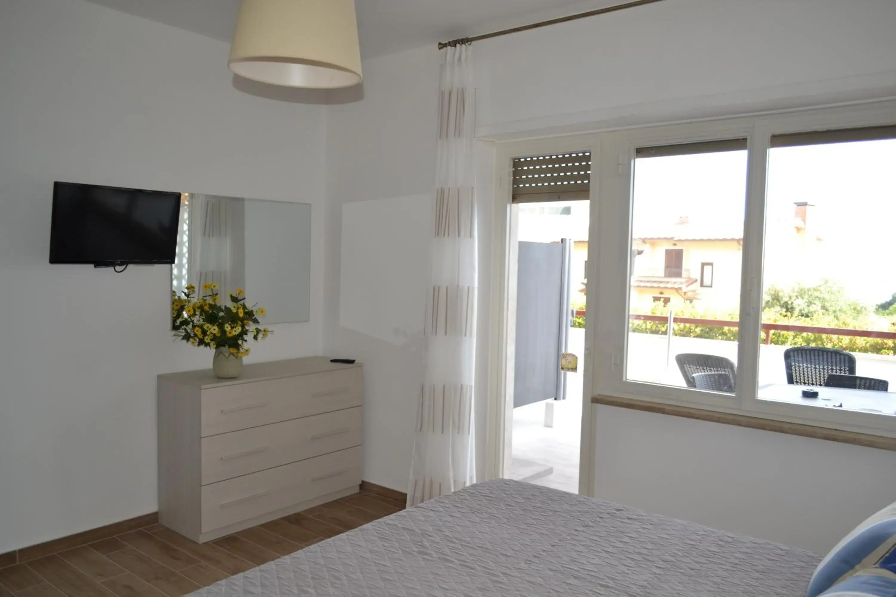 Deluxe Double Room with Balcony and Sea View in B&B LINEABLU Deluxe Double Room with Balcony and Sea View in B&B LINEABLU