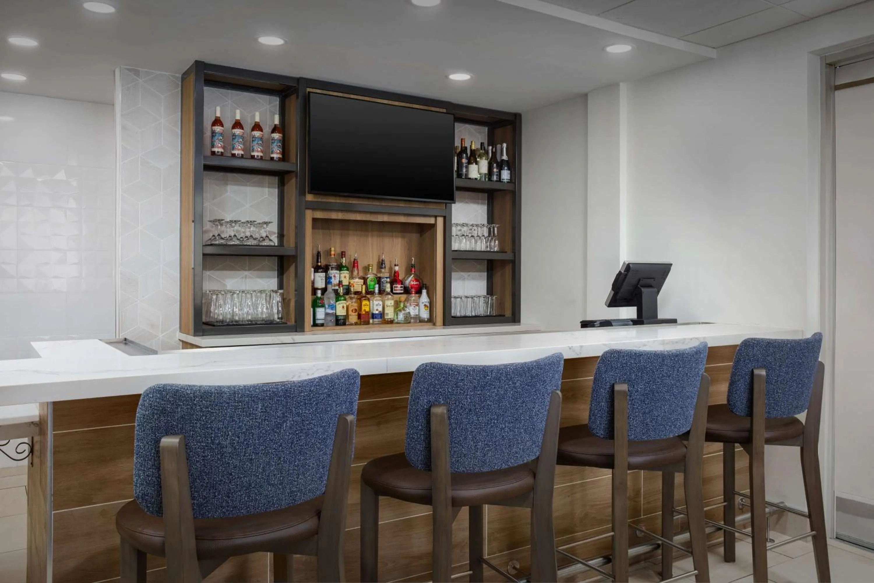 Lounge or bar in Hilton Garden Inn Tuscaloosa