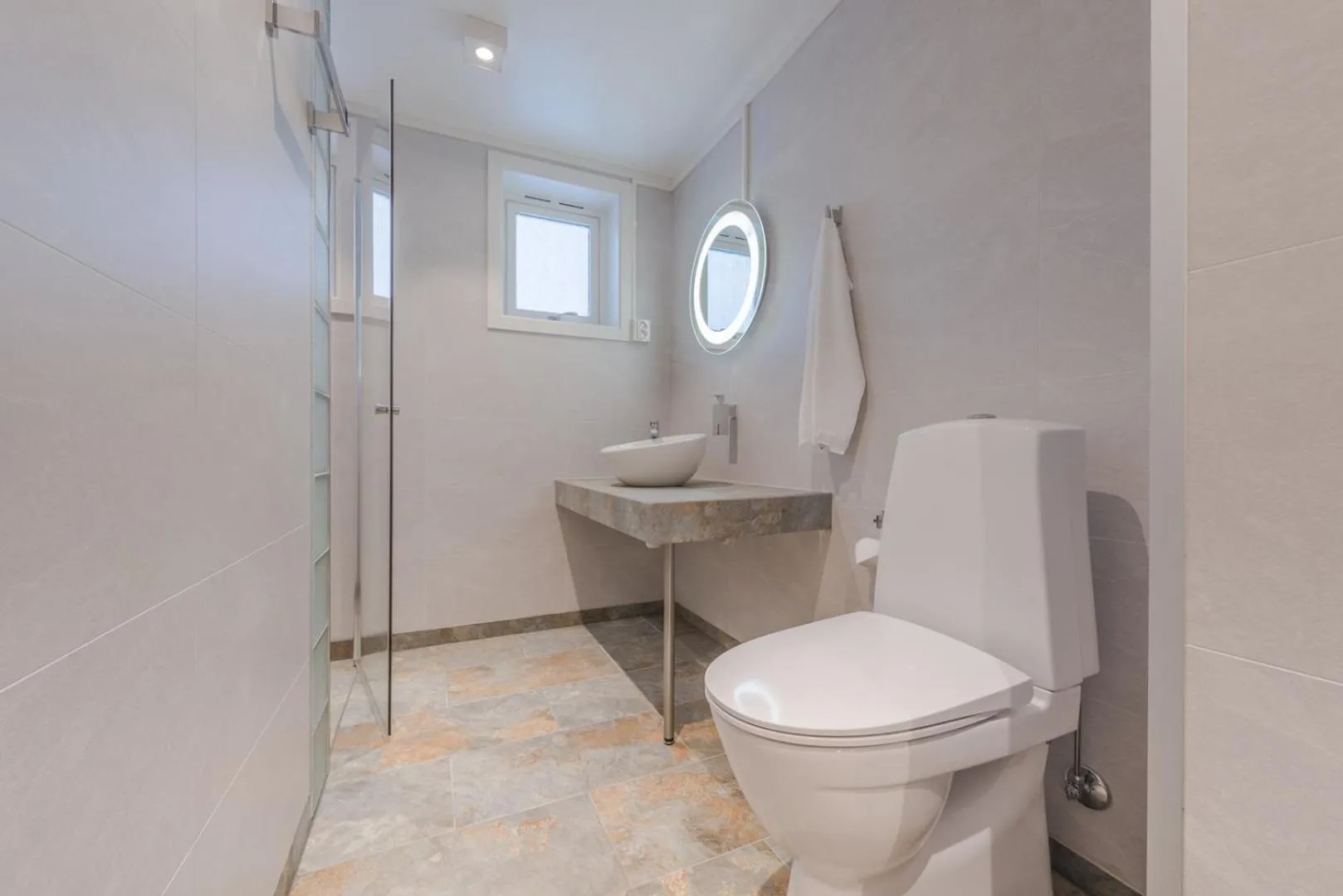 Shower in Lofoten Planet - Boutique Hotel