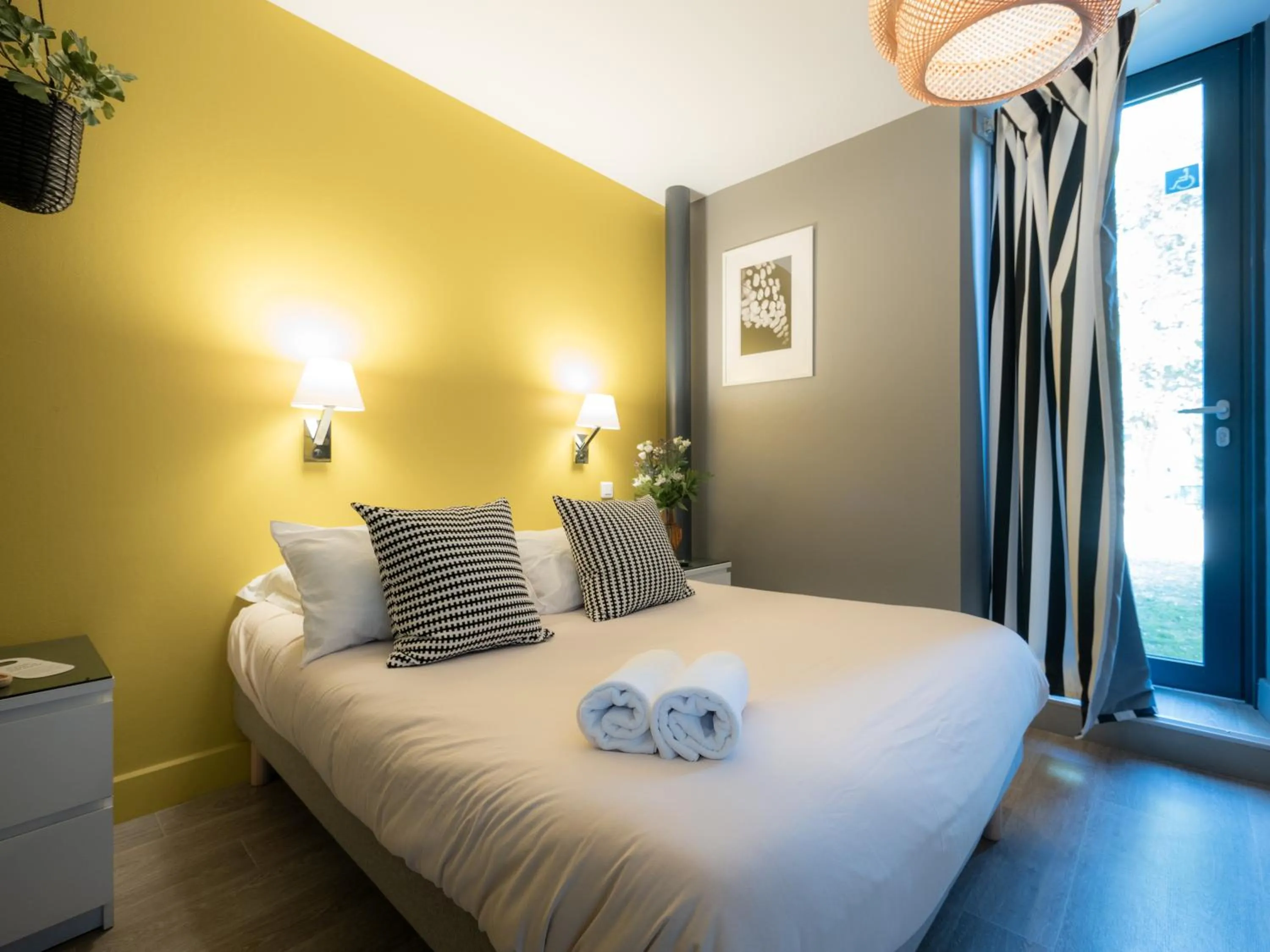 Double Room - Disability Access in Domaine de Garabaud