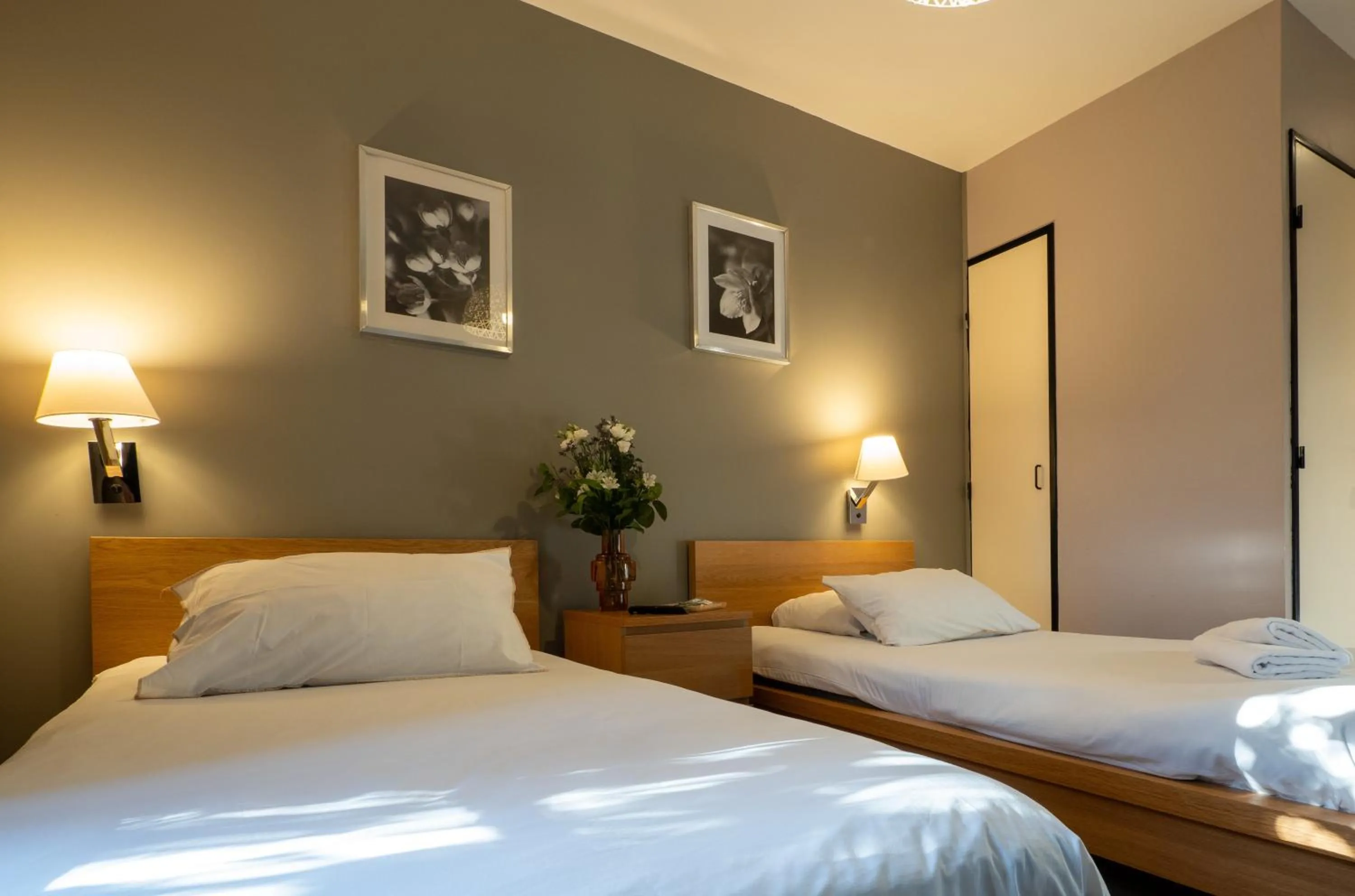 Twin Room in Domaine de Garabaud