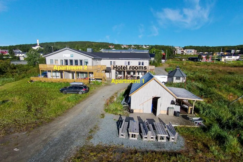 Facade/entrance in Hansnes Havfiske