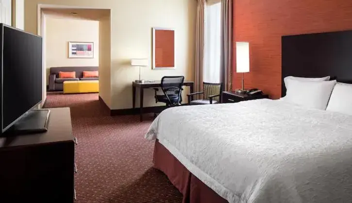 Bed in Hampton Inn and Suites Ogden Bed in Hampton Inn and Suites Ogden