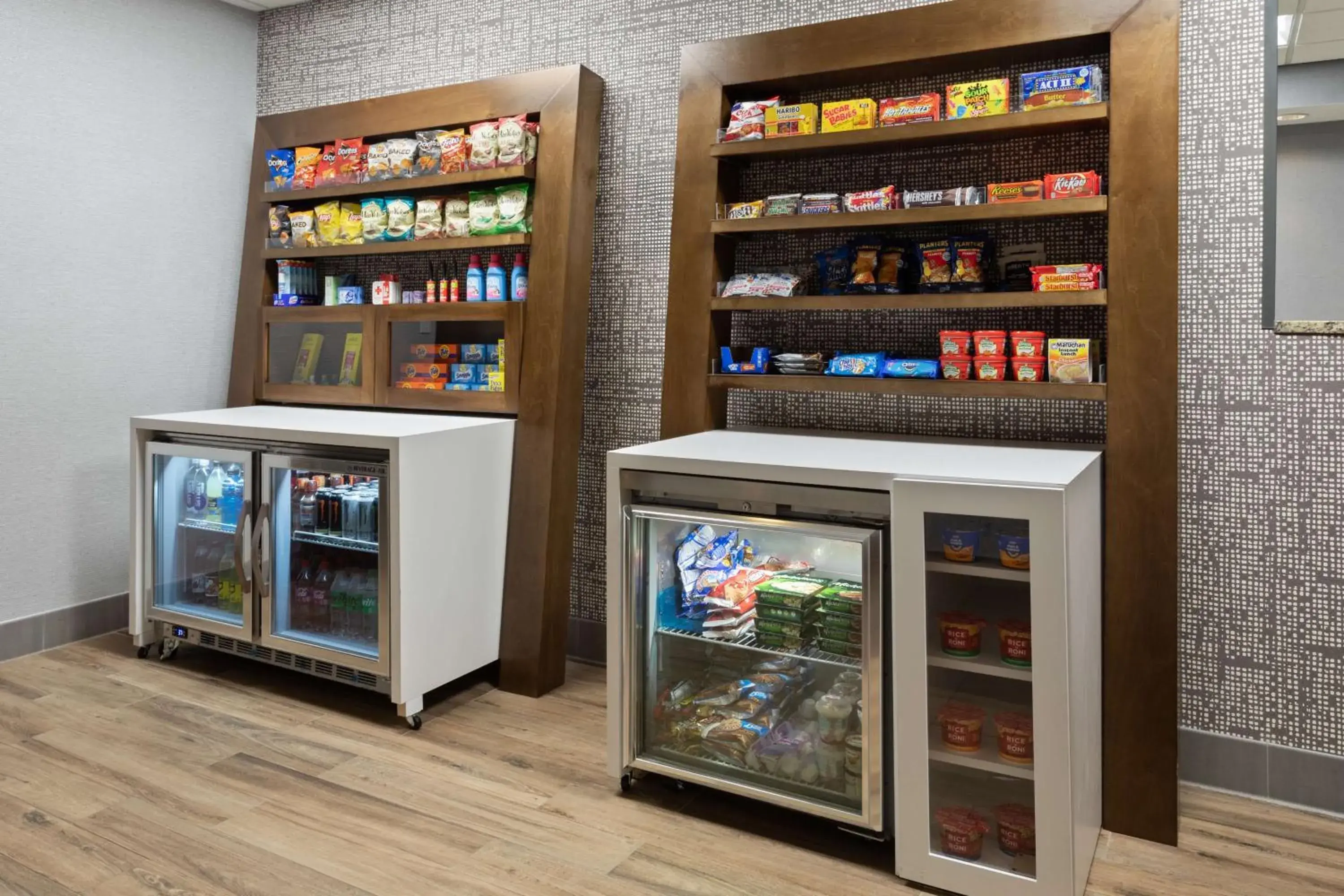 Restaurant/places to eat in Hampton Inn & Suites Scottsburg Restaurant/places to eat in Hampton Inn & Suites Scottsburg