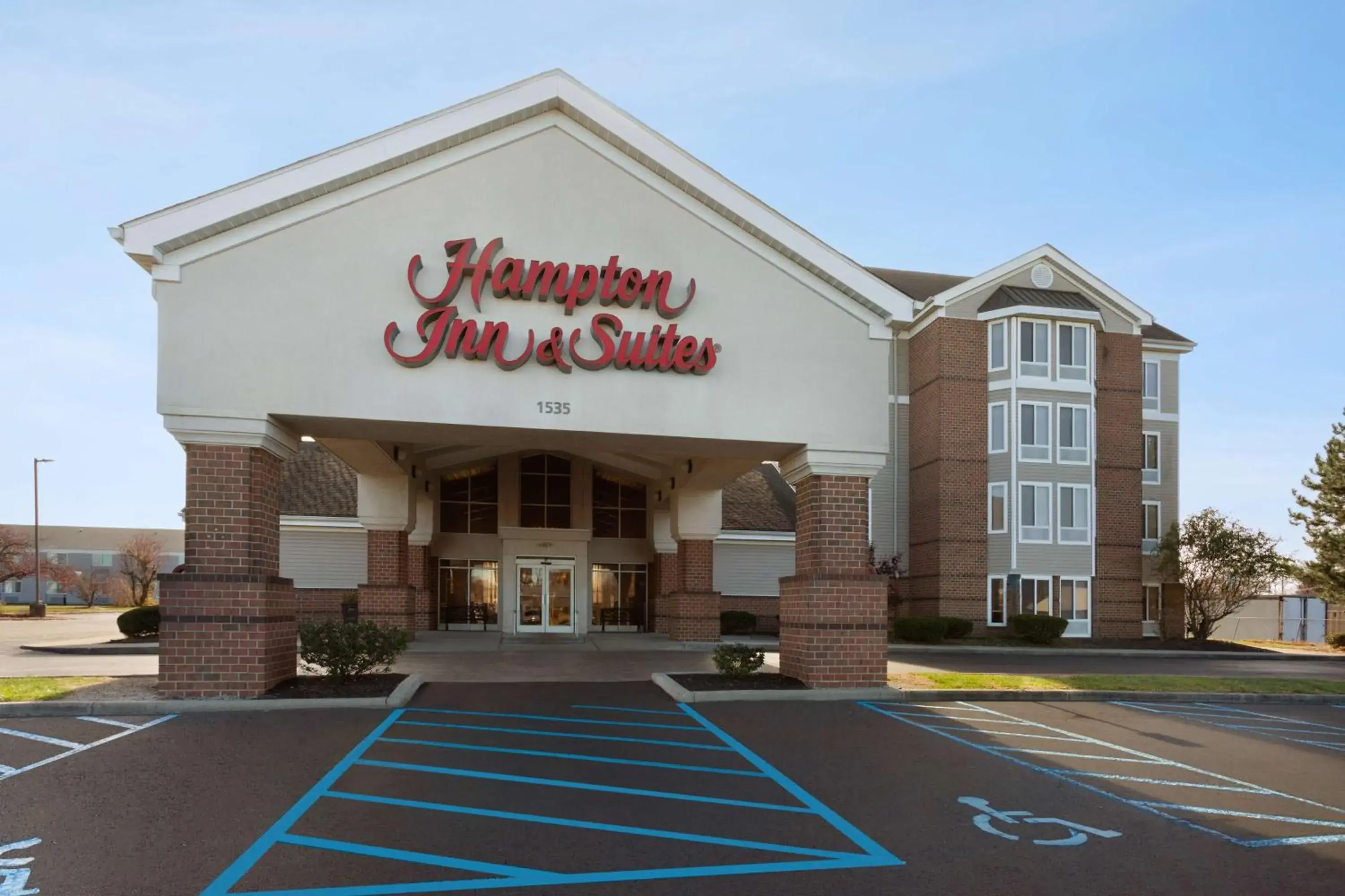 Property building in Hampton Inn & Suites Scottsburg Property building in Hampton Inn & Suites Scottsburg