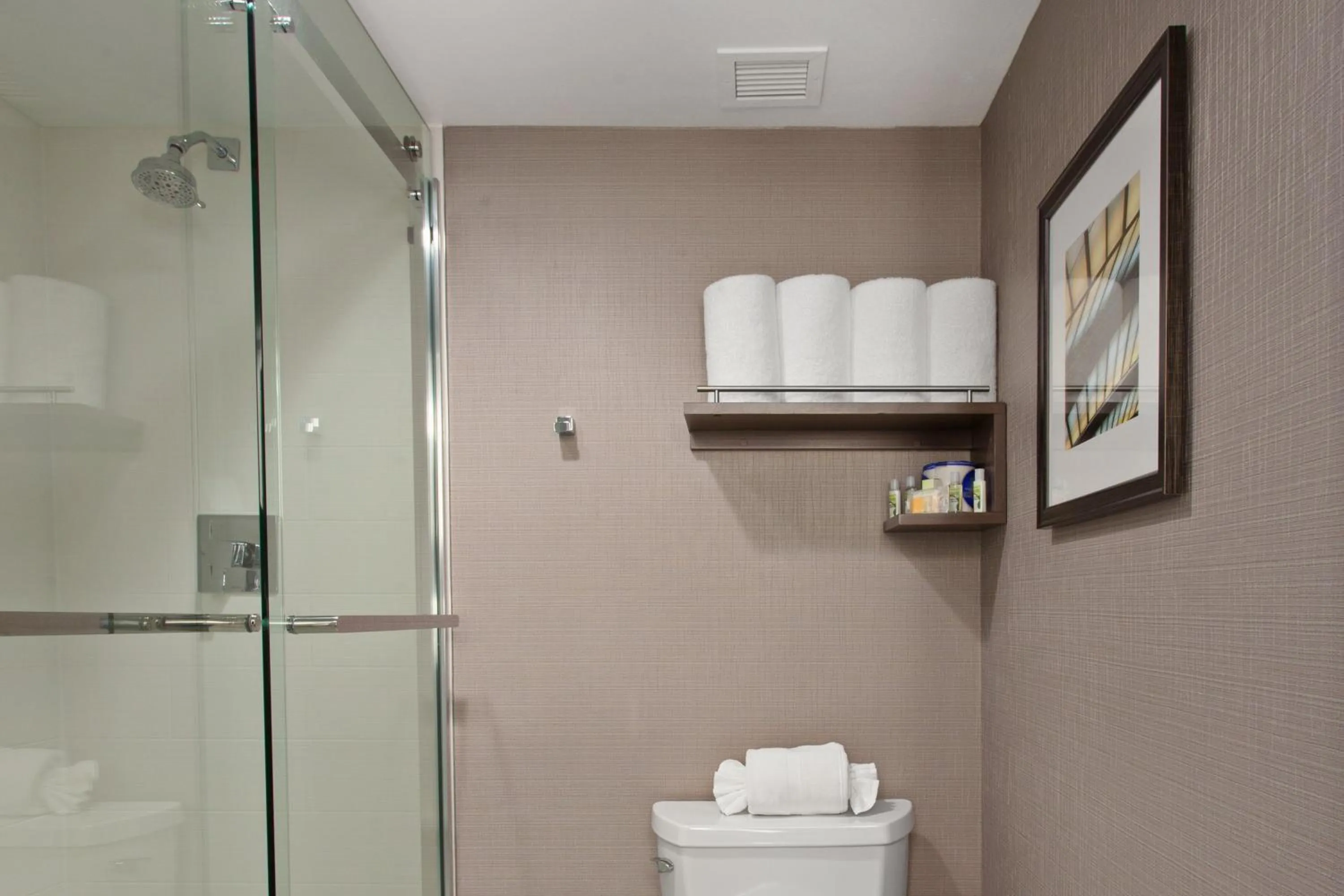 Bathroom in Holiday Inn Diamond Bar - Pomona by IHG