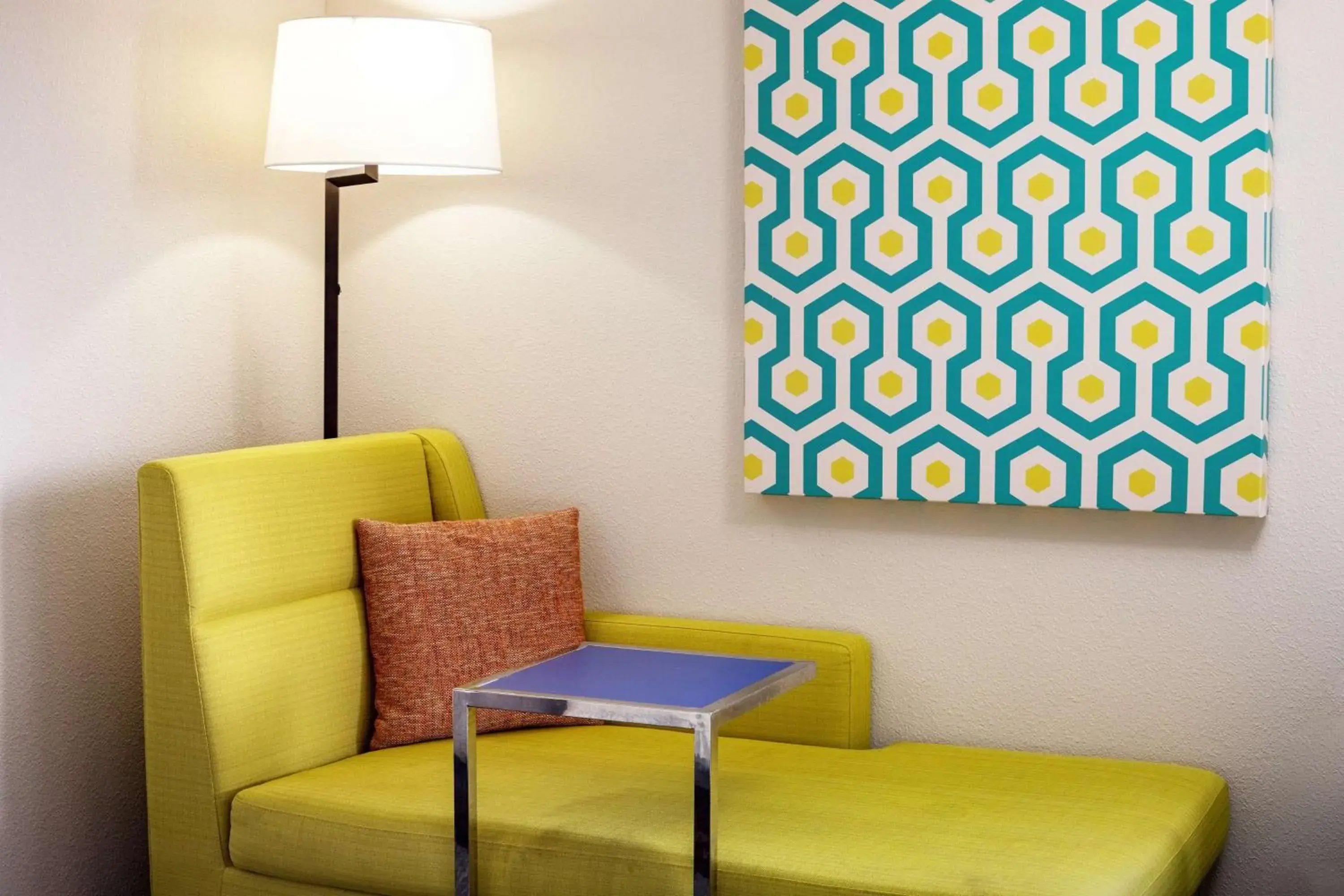 Living room in Hampton Inn & Suites Parker Living room in Hampton Inn & Suites Parker