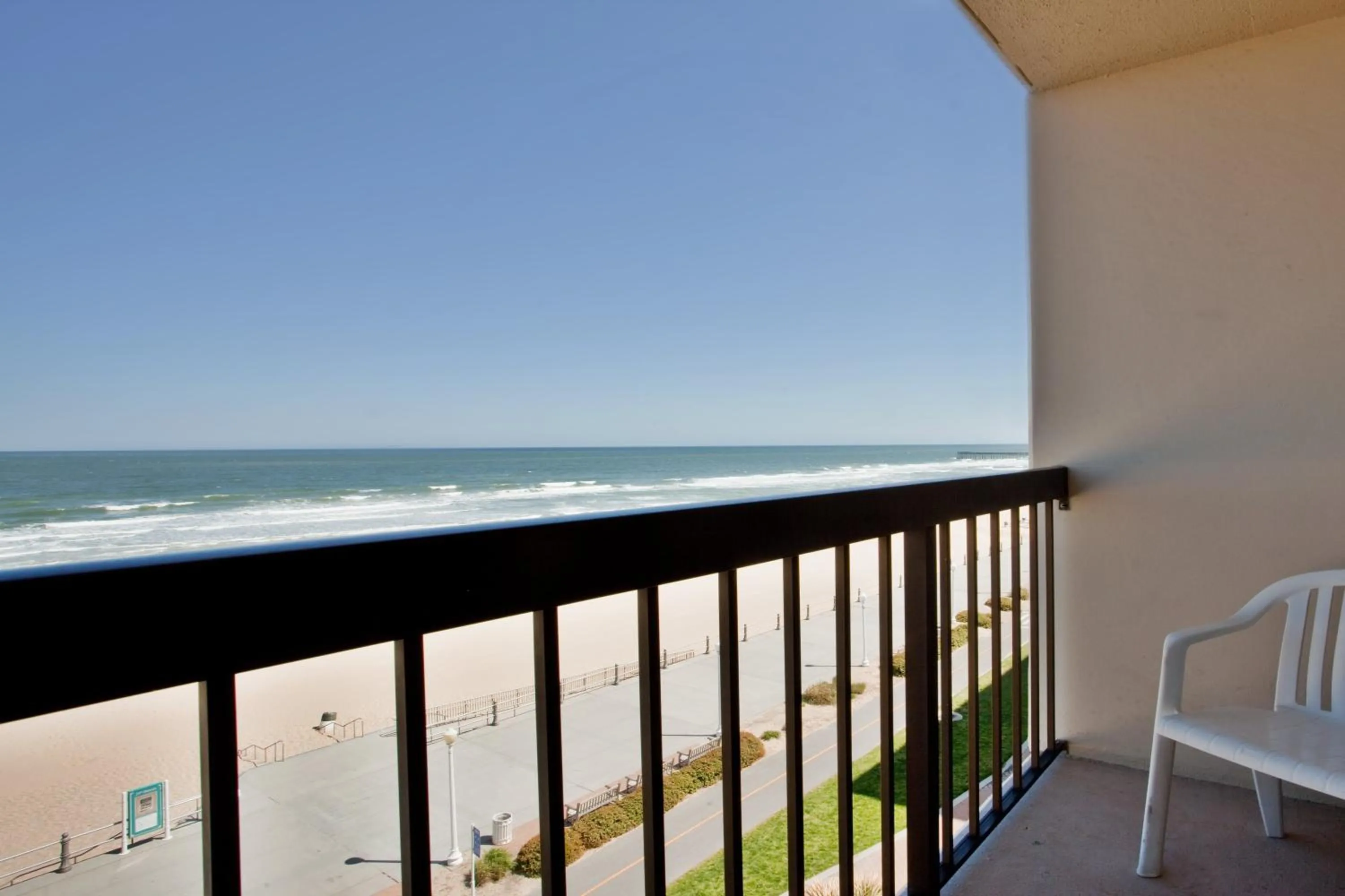 Photo of the whole room in Holiday Inn Va Beach-Oceanside 21st St by IHG