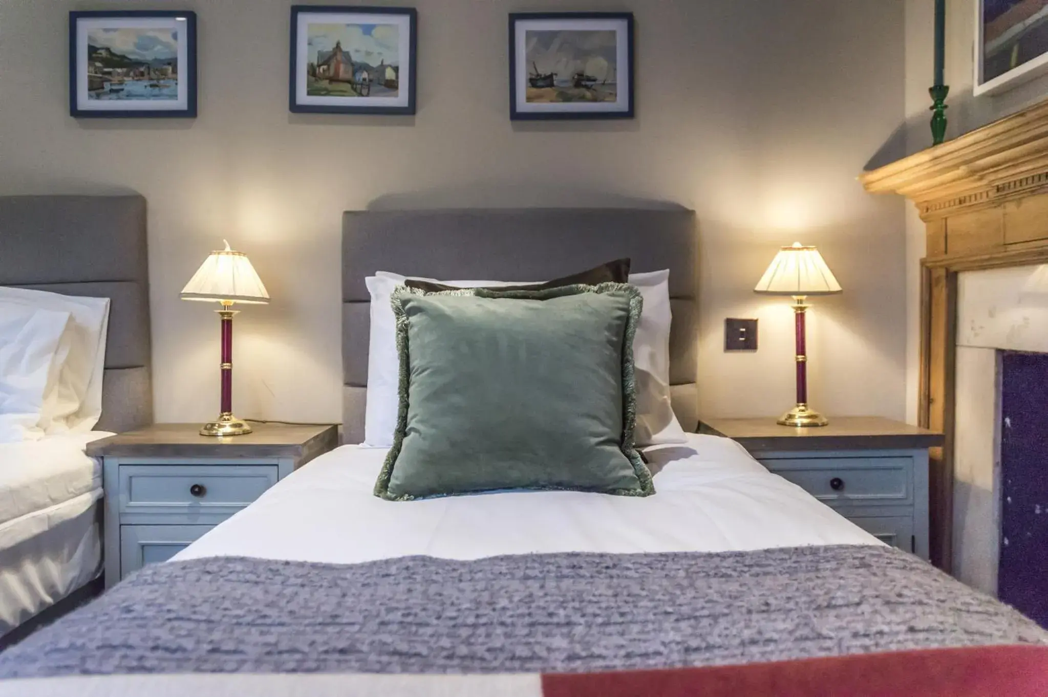 Twin Room with Private Bathroom - single occupancy in Top Joe's Townhouse Twin Room with Private Bathroom - single occupancy in Top Joe's Townhouse