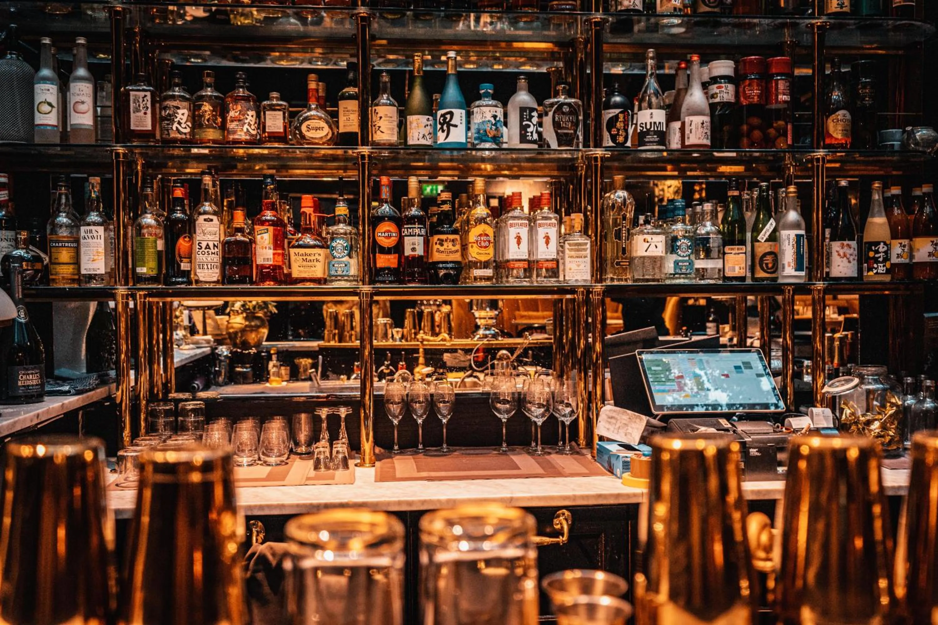 Lounge or bar in MJ's