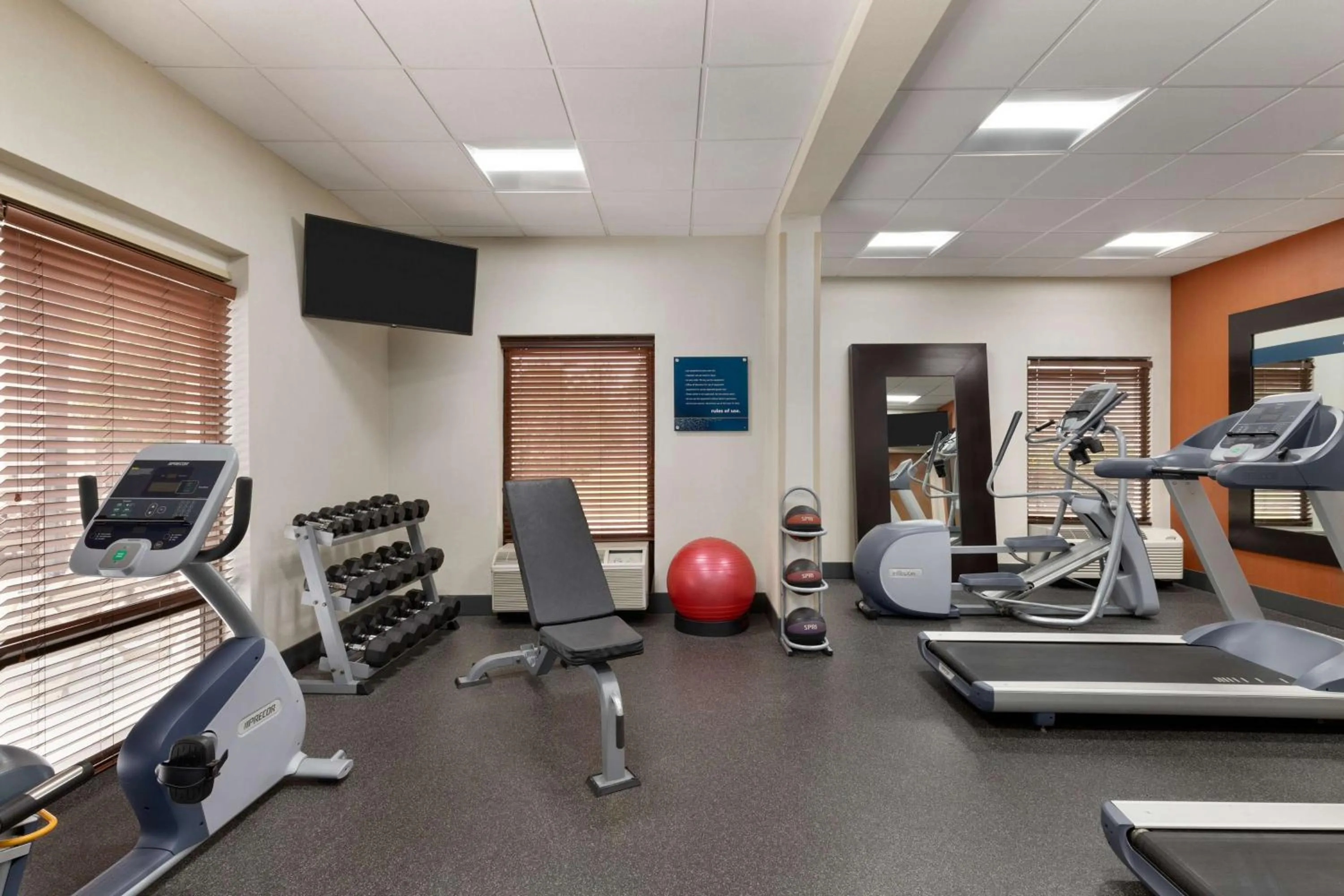 Fitness centre/facilities in Hampton Inn Greenville-Simpsonville