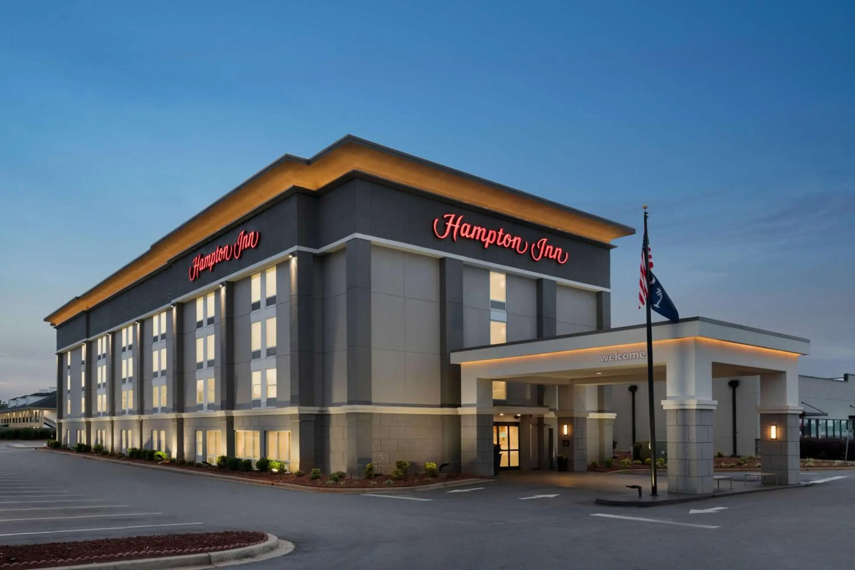 Property building in Hampton Inn Greenville-Simpsonville Property building in Hampton Inn Greenville-Simpsonville