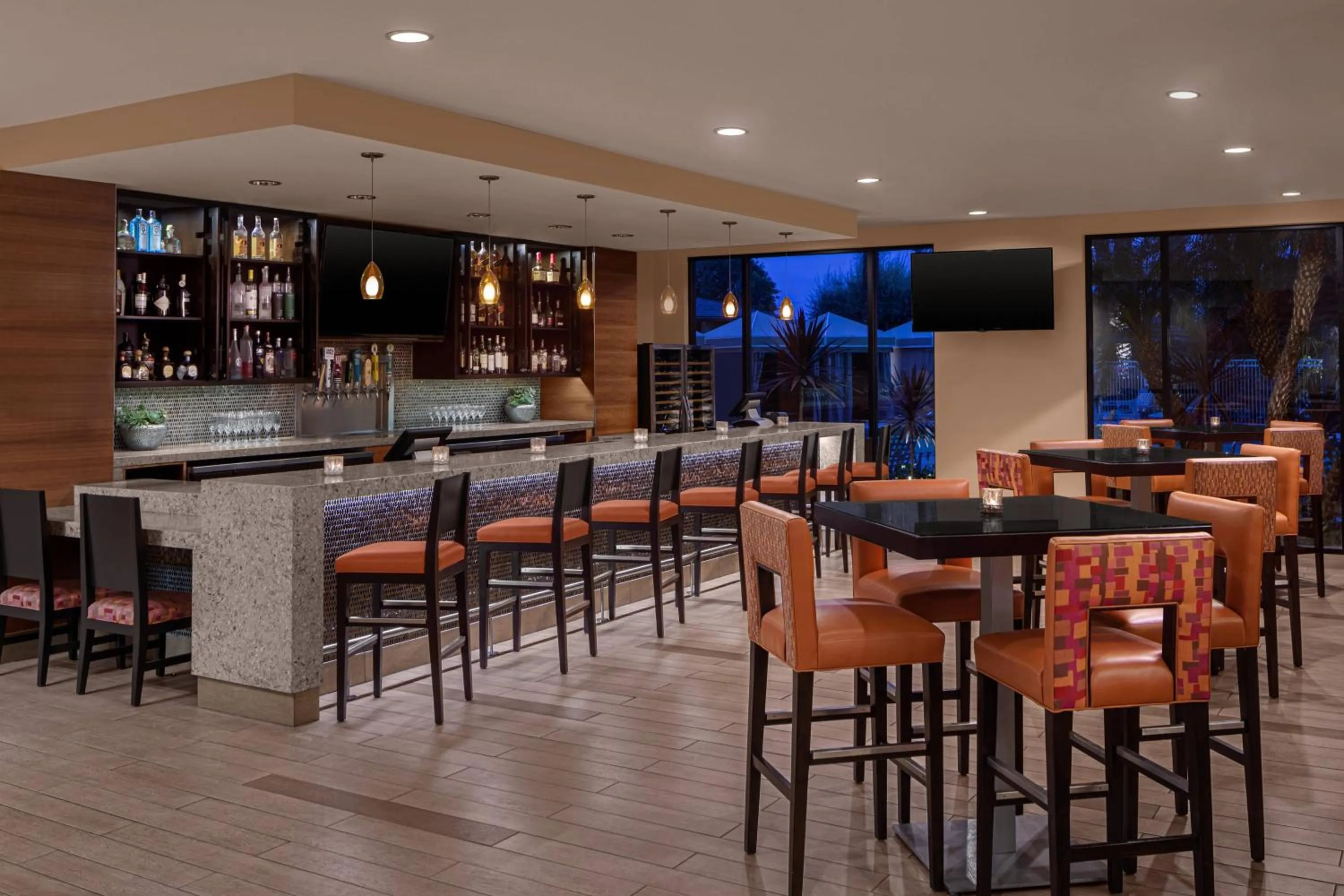 Lobby or reception in Delta Hotels by Marriott Anaheim Garden Grove