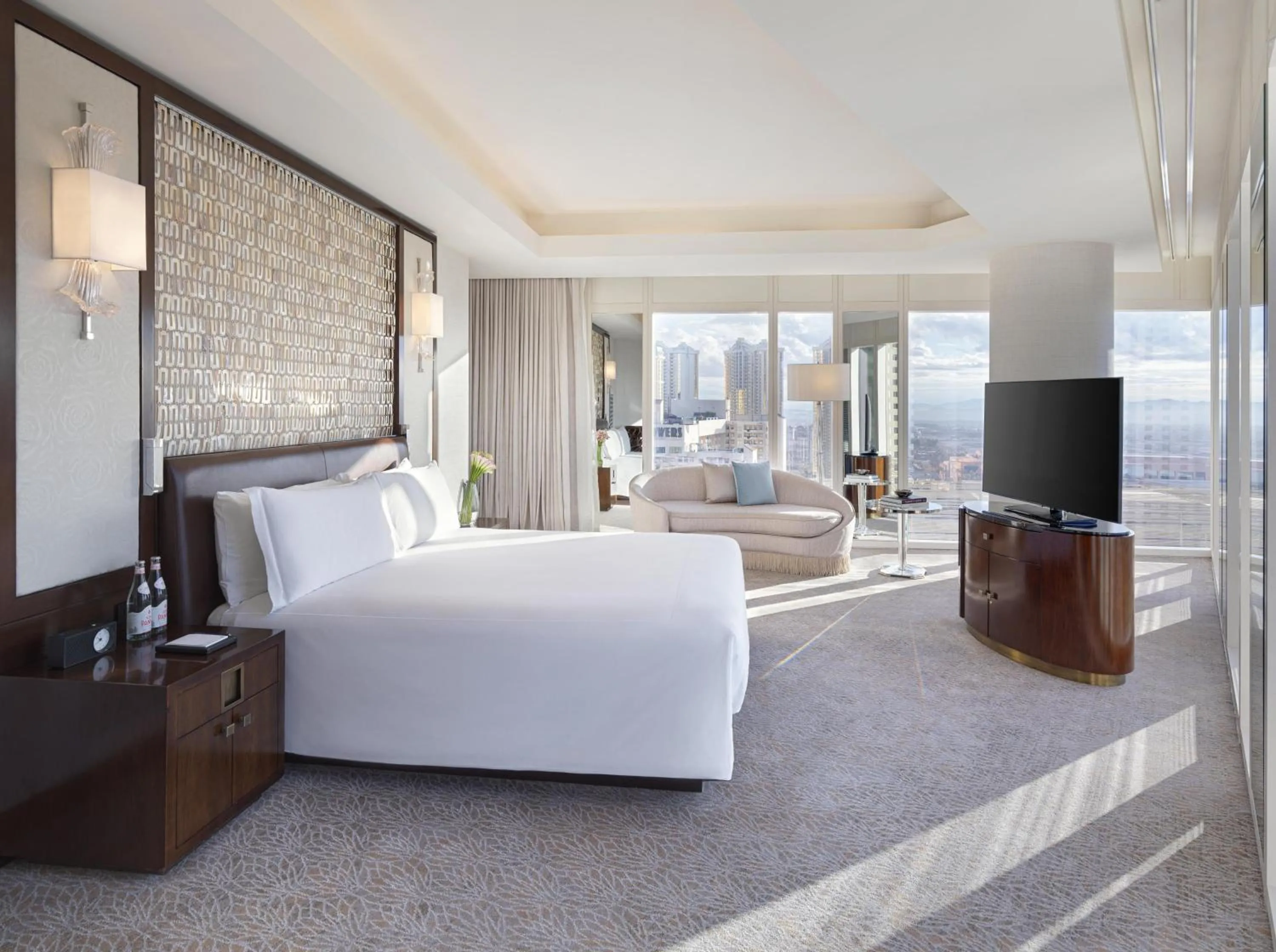 Bed in Waldorf Astoria Las Vegas