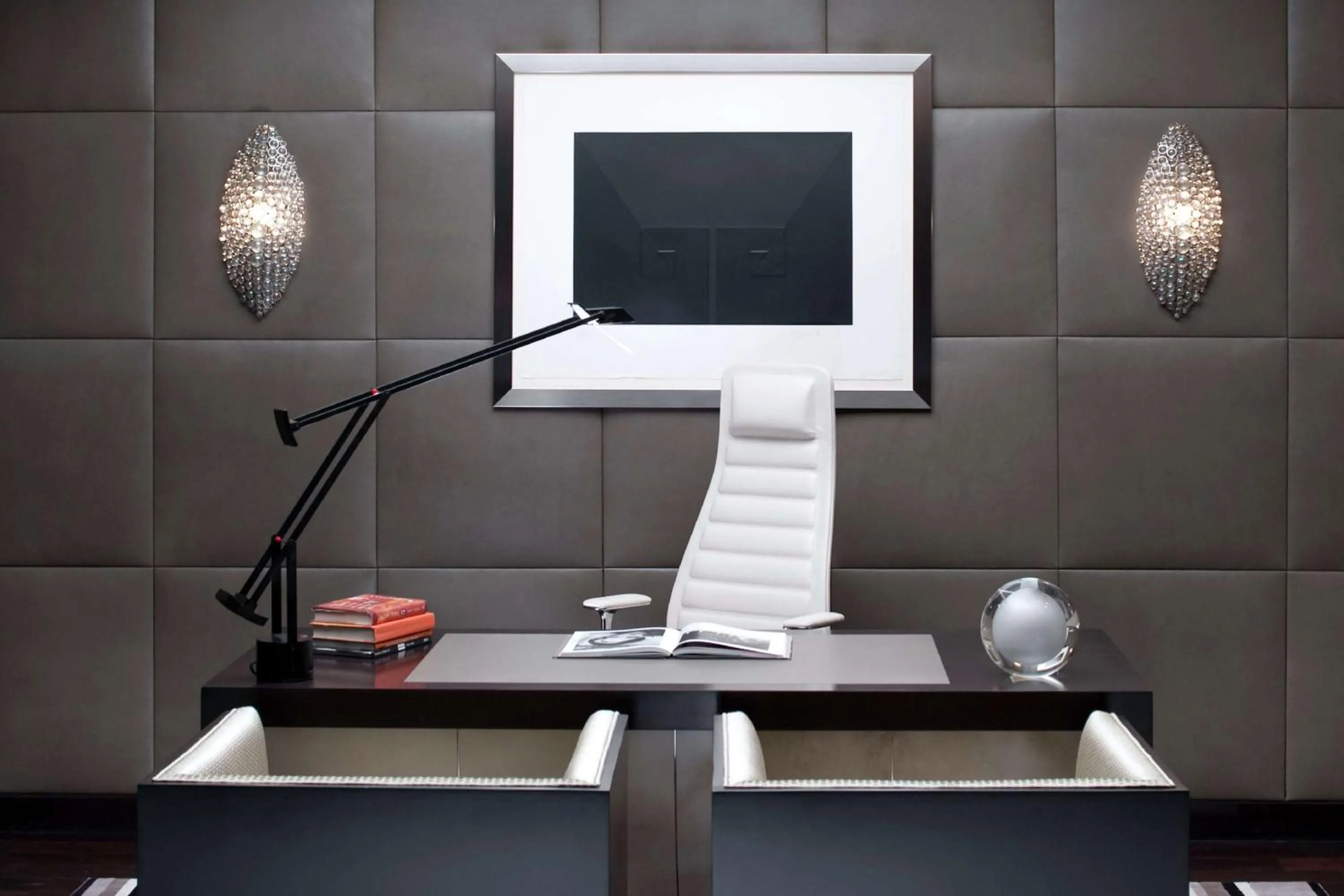 Bedroom in Waldorf Astoria Las Vegas