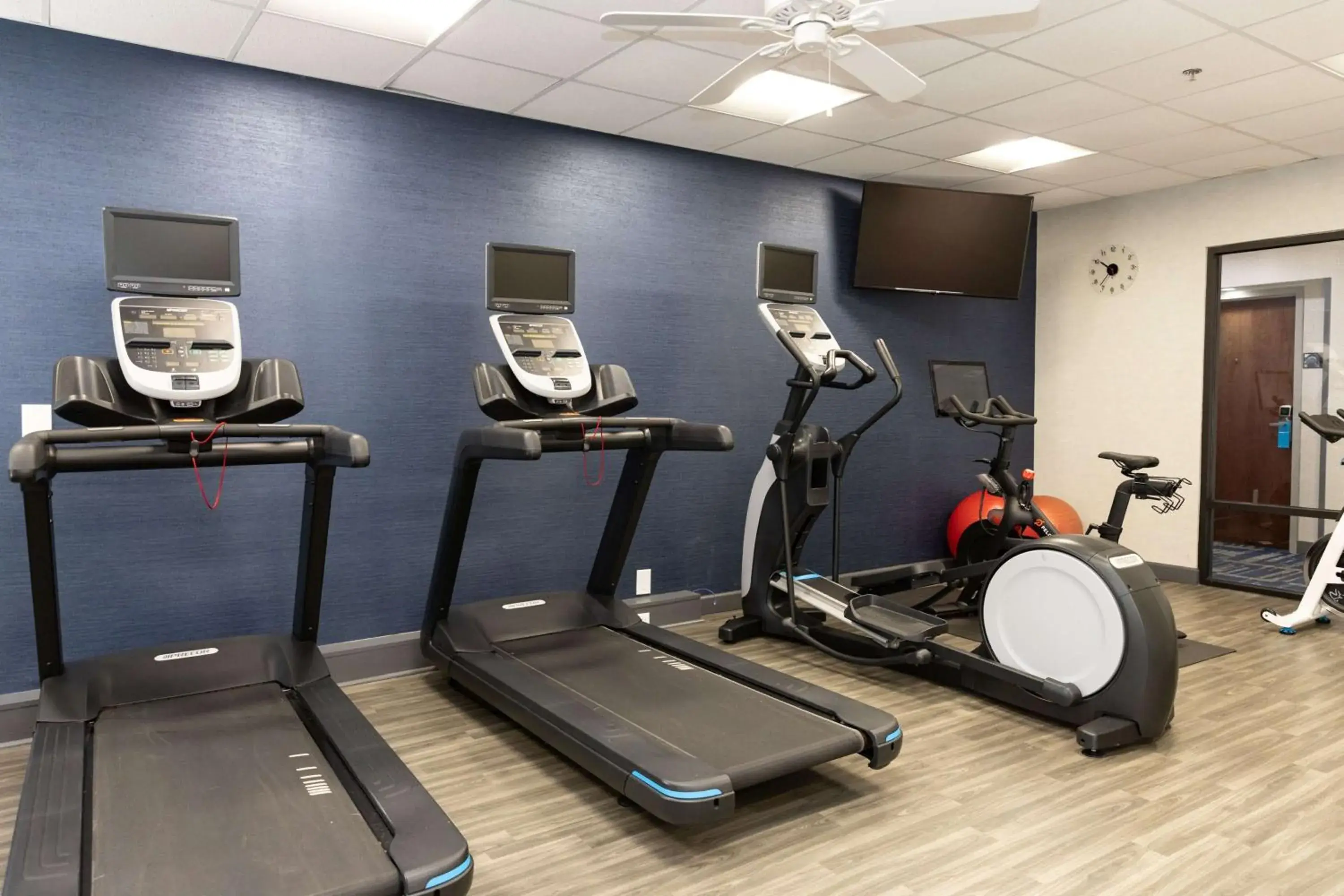 Fitness centre/facilities in Hampton Inn Hammond Fitness centre/facilities in Hampton Inn Hammond