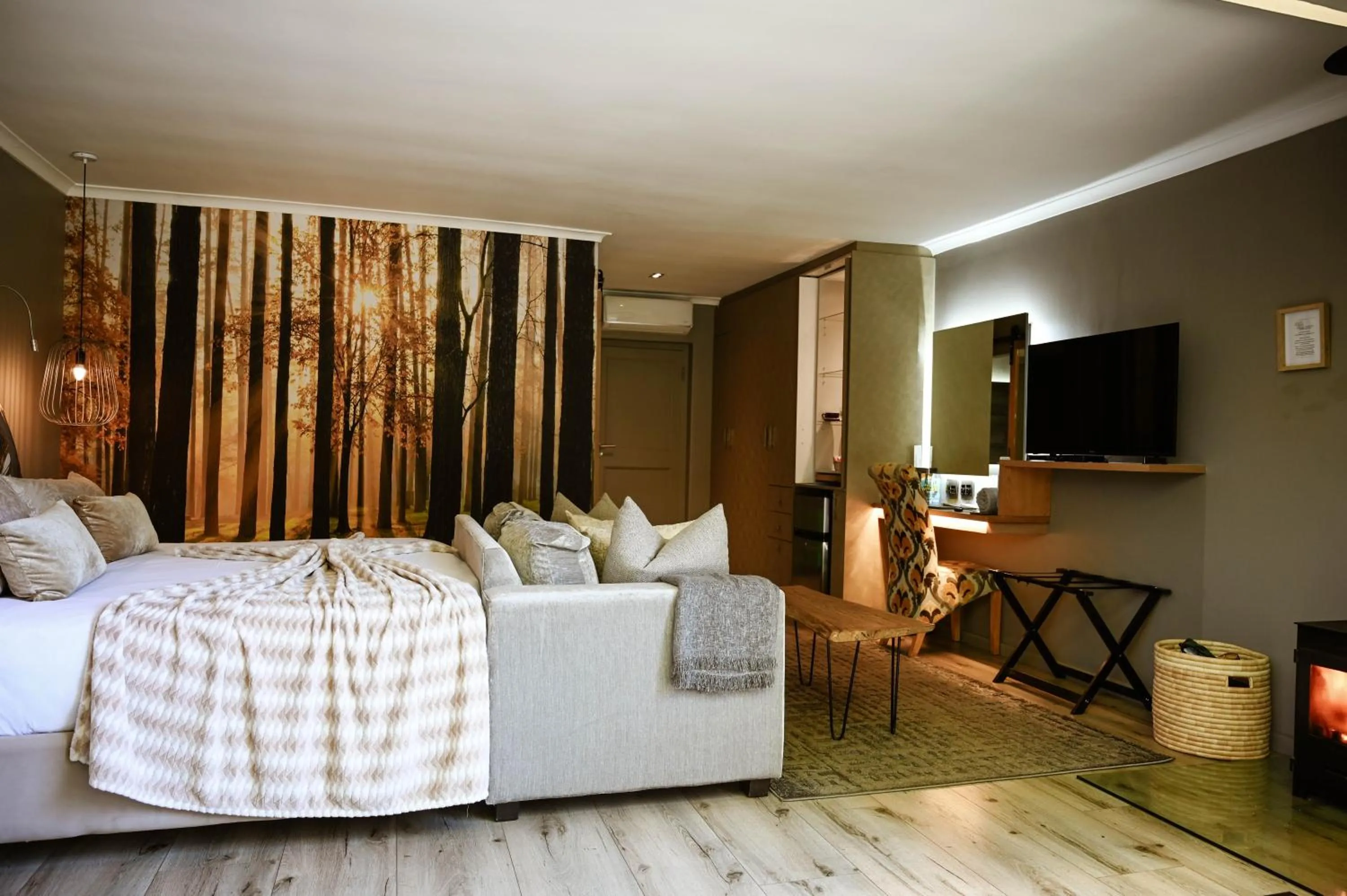 Photo of the whole room, Bed in Silver Forest Boutique Hotel and Spa