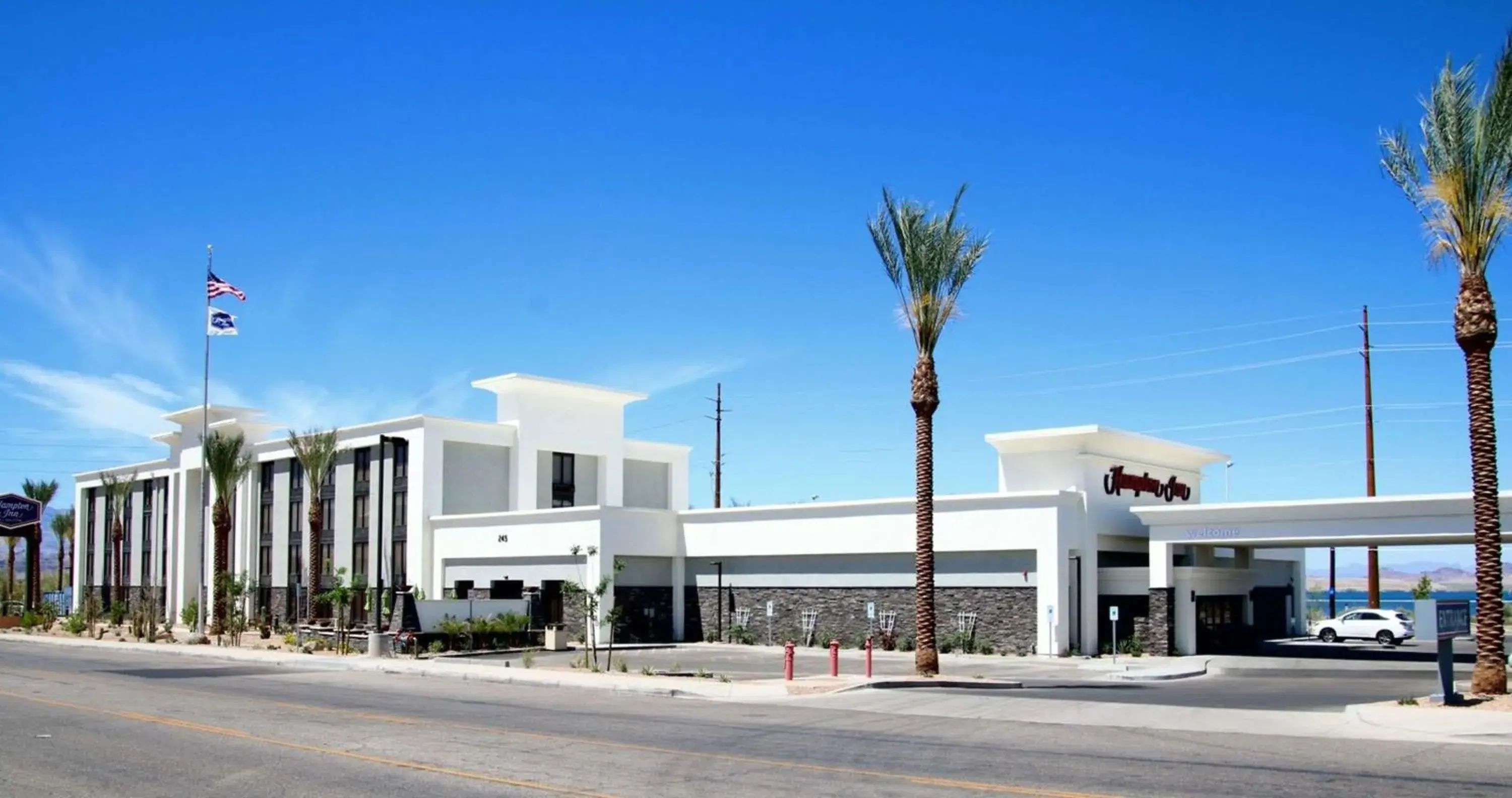 Property building in Hampton Inn Lake Havasu City Property building in Hampton Inn Lake Havasu City