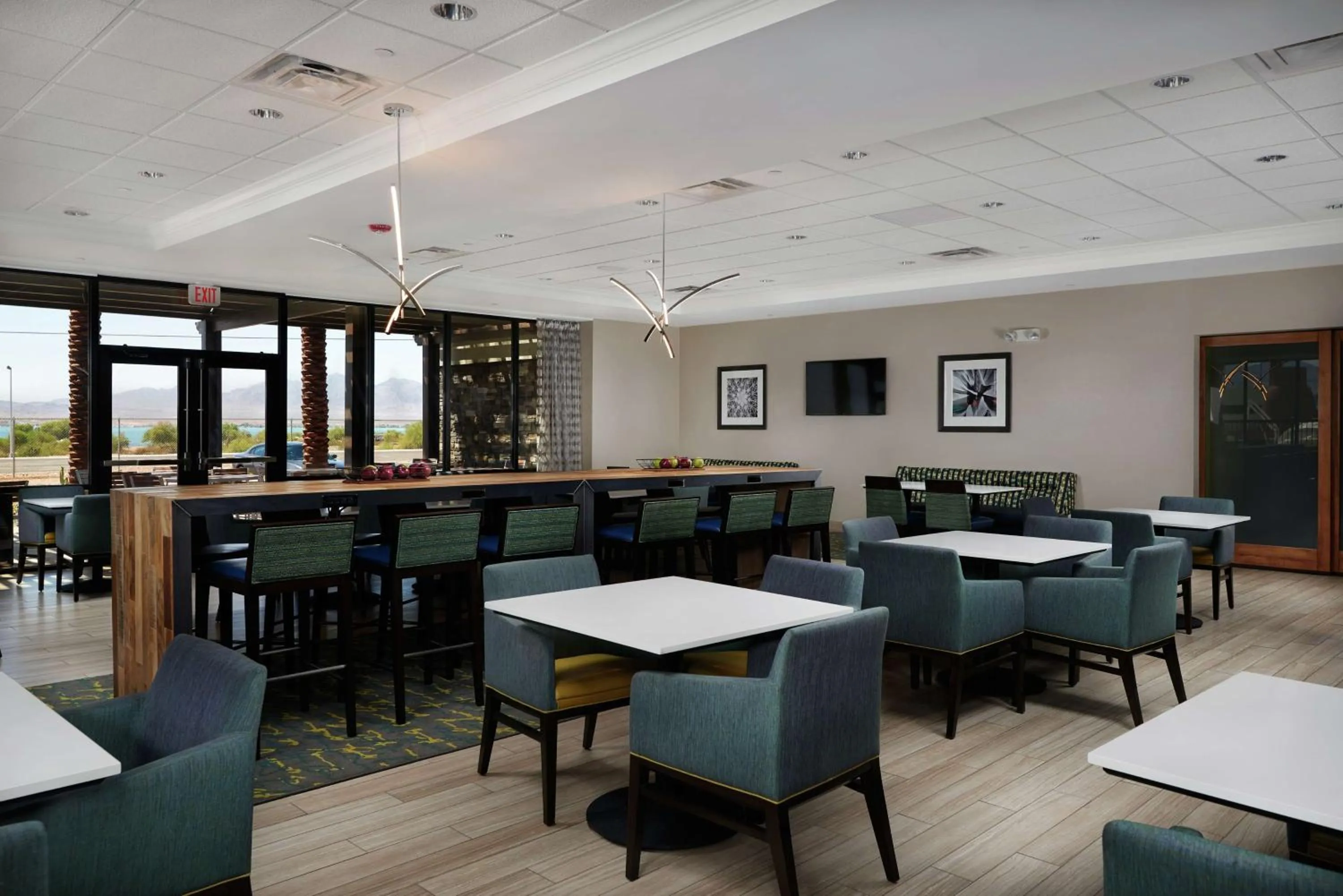 Restaurant/places to eat in Hampton Inn Lake Havasu City