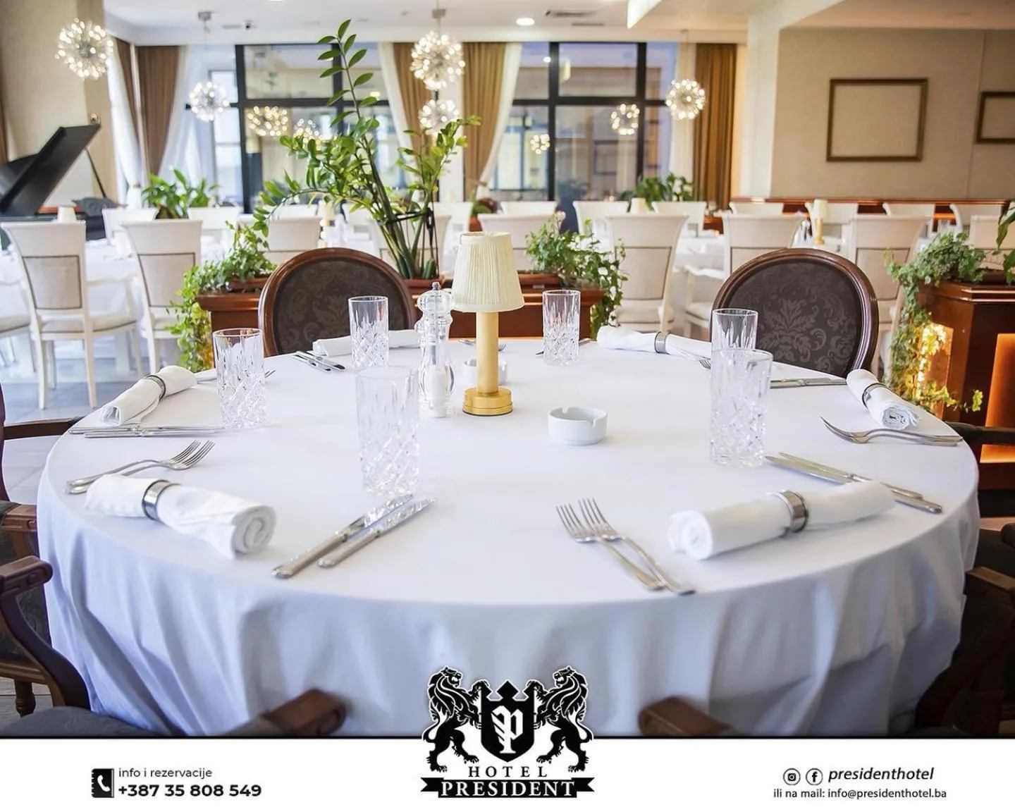 Restaurant/places to eat in Hotel Exclusive President