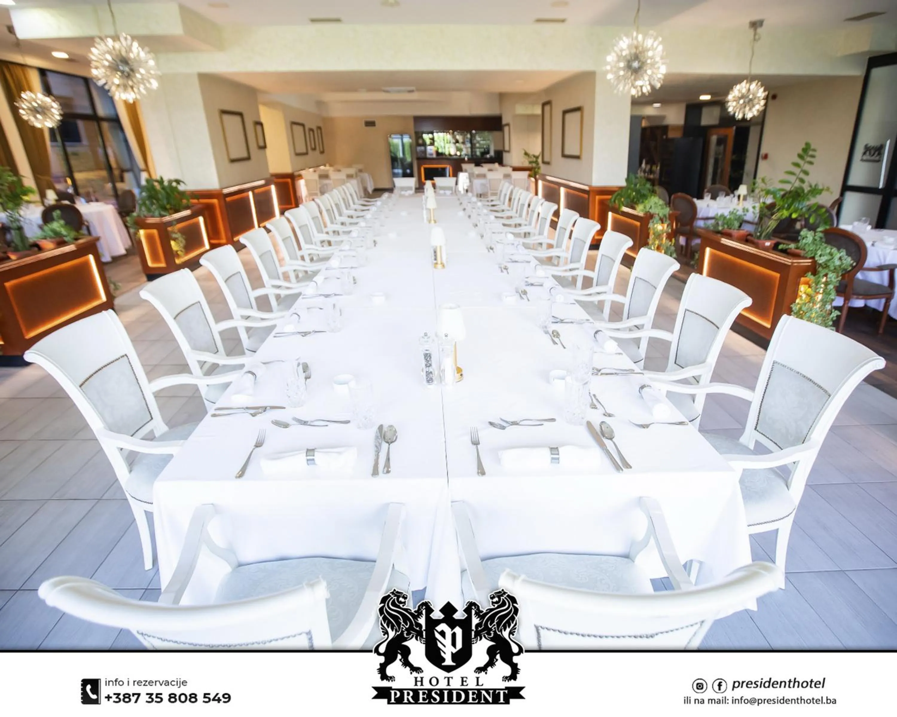 Restaurant/places to eat in Hotel Exclusive President