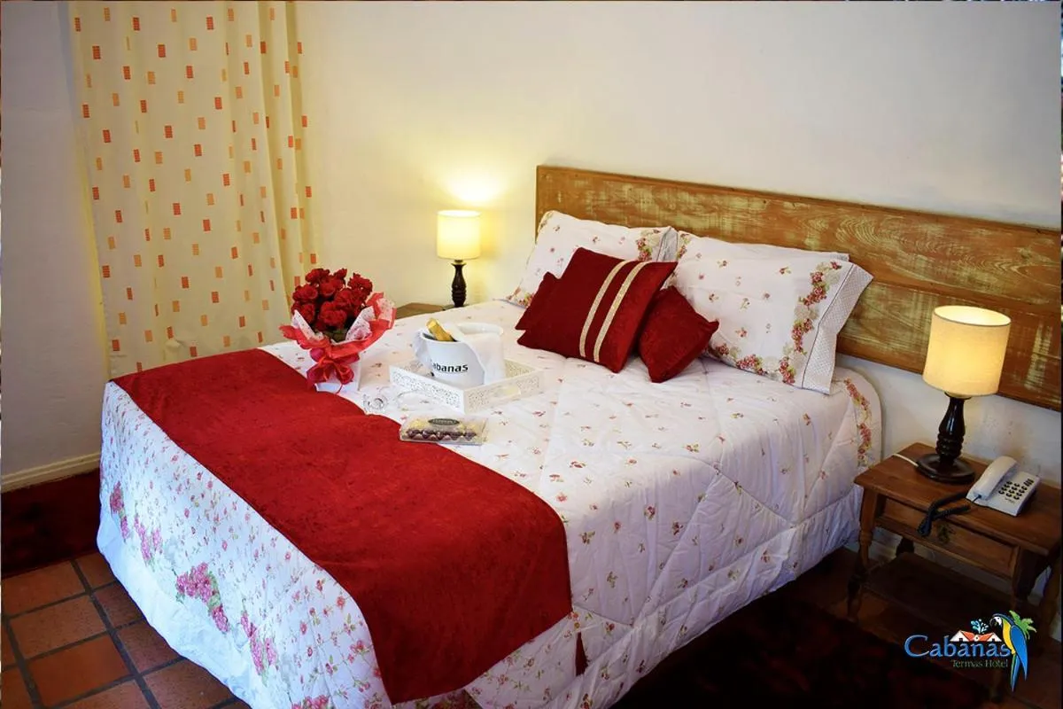 Bedroom, Bed in Cabanas Termas Hotel